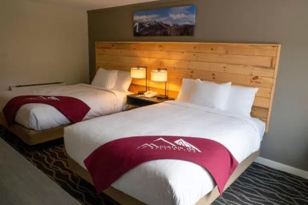 Superior Queen Room with Two Queen Beds Mountain View in Mountain Inn at Killington