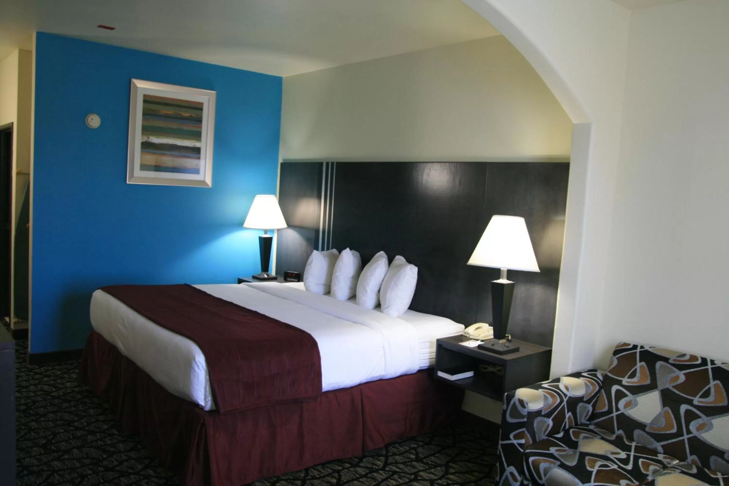 King Room - Accessible/Non-Smoking in Quality Inn Buffalo