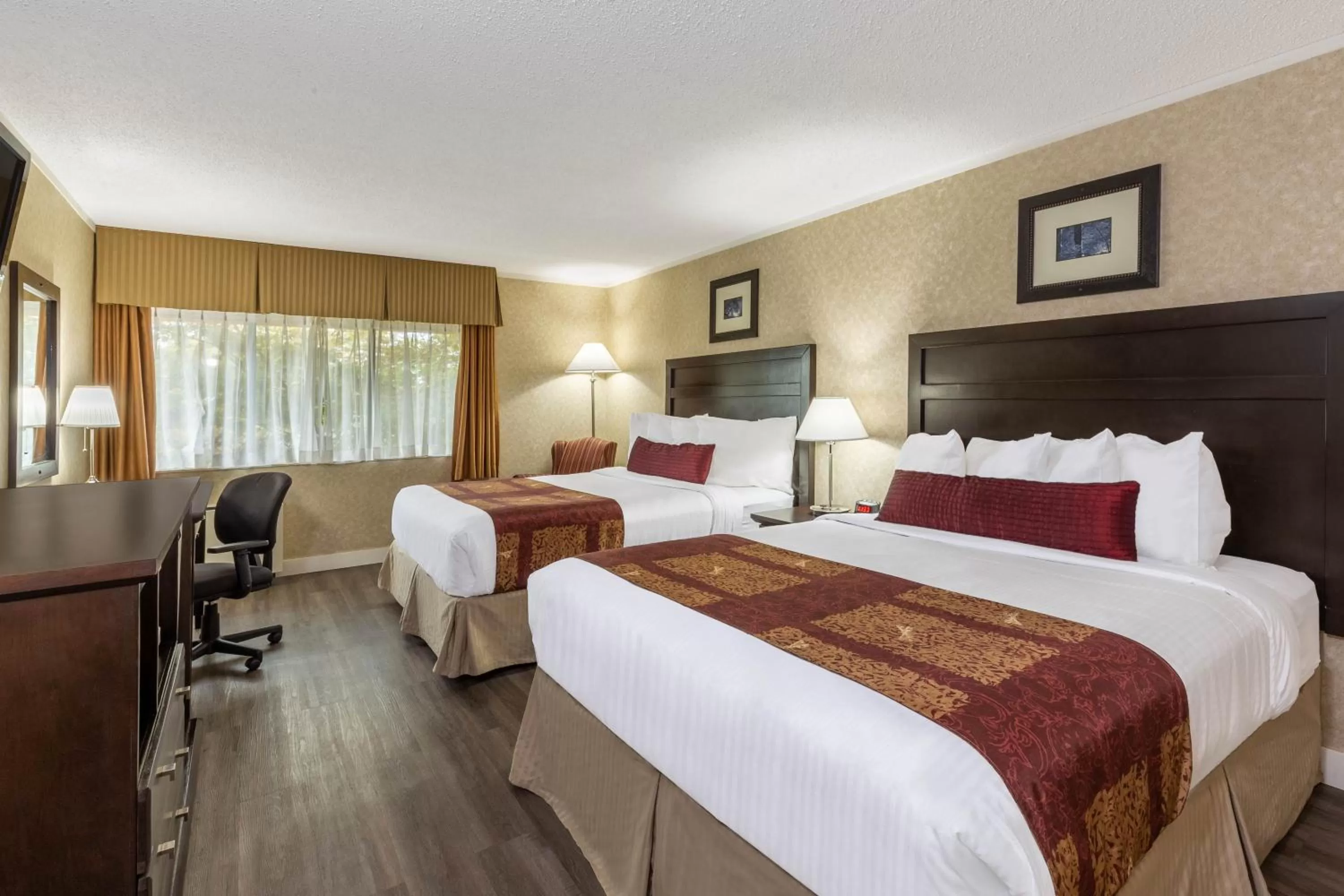Queen Room with Two Queen Beds - Non-Smoking in Ramada by Wyndham Coquitlam