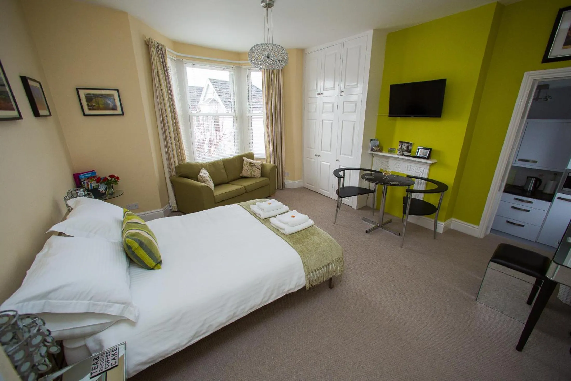 Double Studio with Split Level and Sofa Bed - single occupancy in Studios At Glenthorne