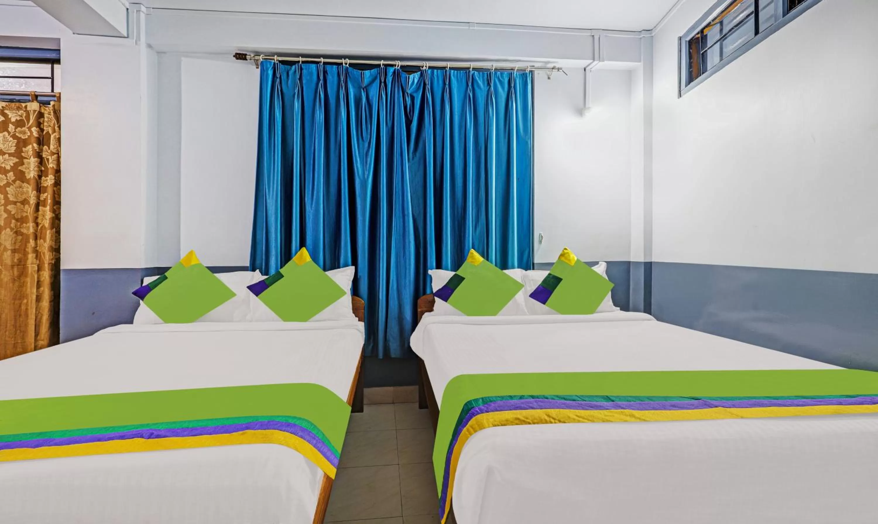 Superior Double Room in Itsy Hotels Shillong Tower Guesthouse
