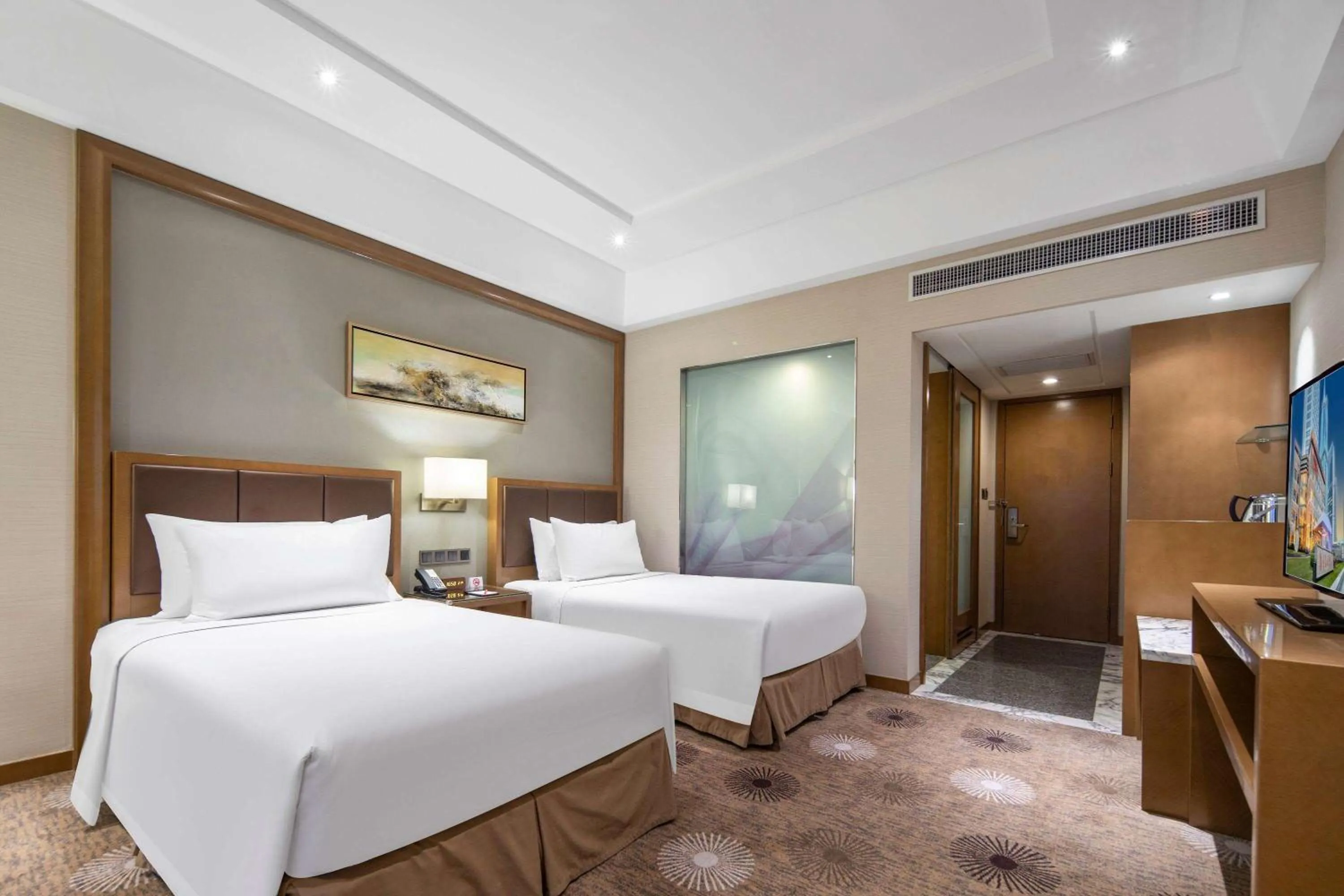 Deluxe Twin Business Room - Non-Smoking in Ramada Plaza Pudong Shanghai