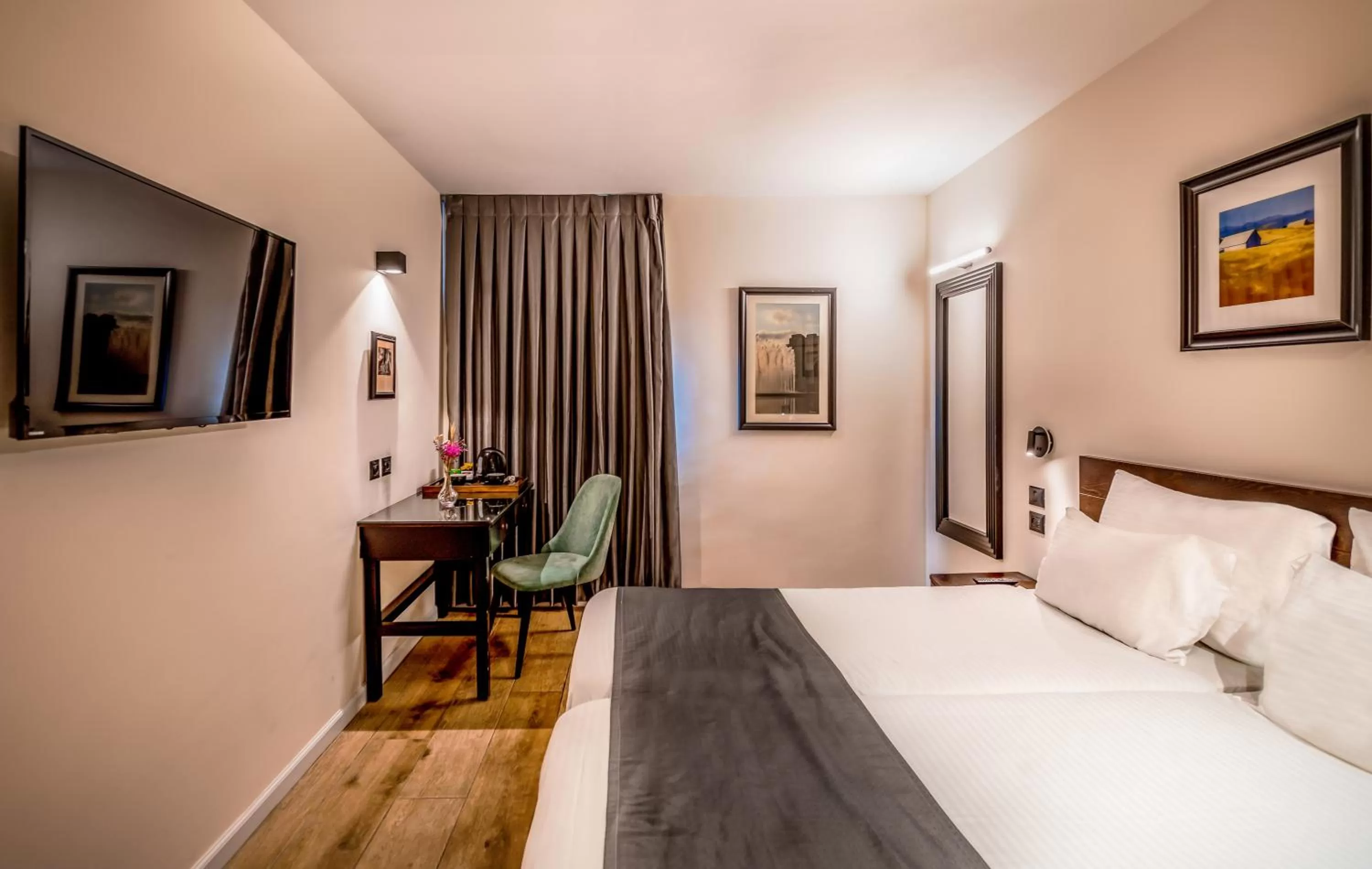 Superior Double Room in Jerusalem Gate Hotel