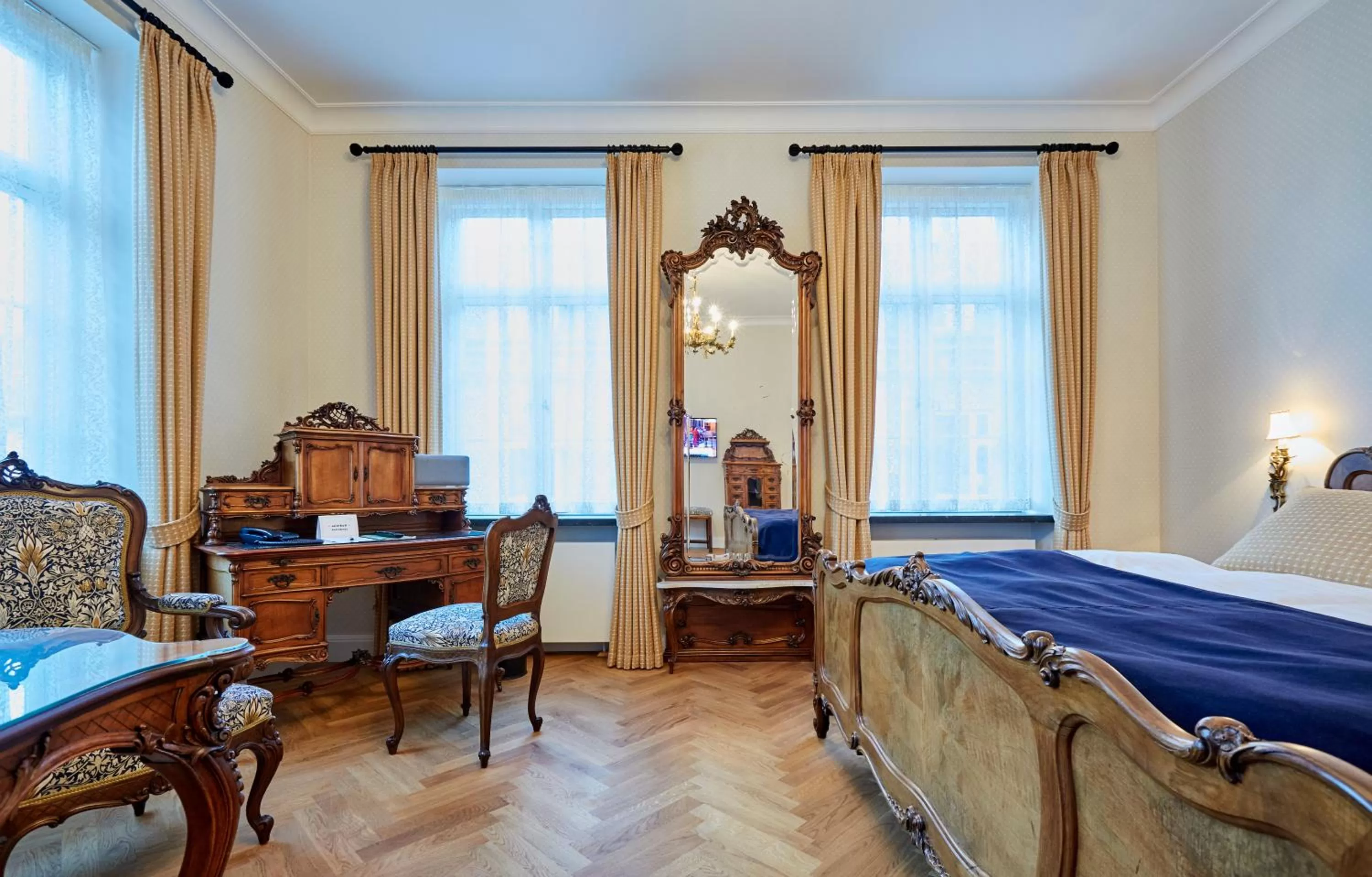 Antique Double Room - single occupancy in Hotel Randers