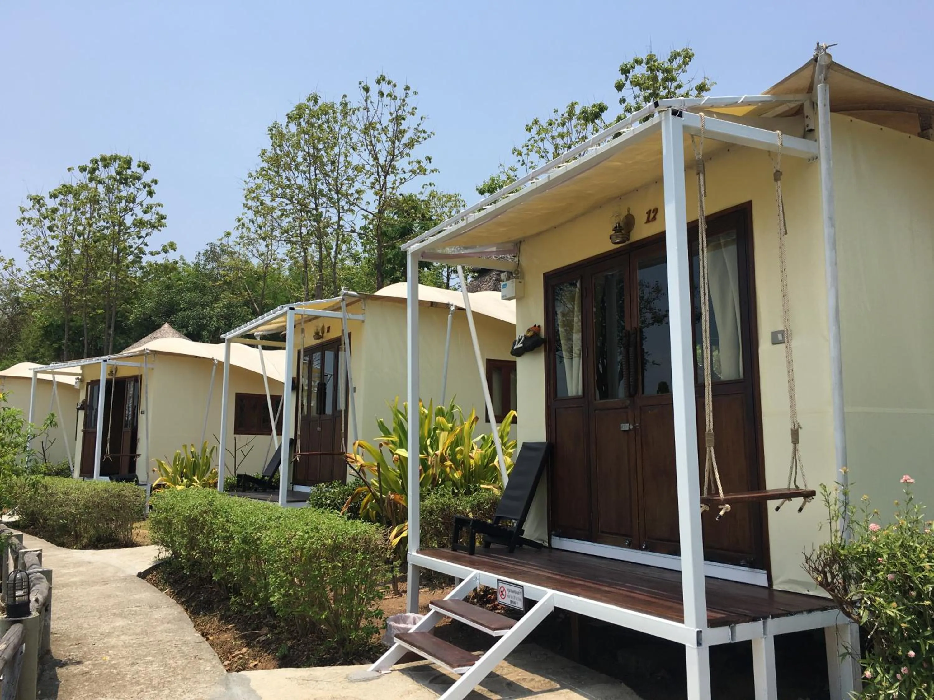 Rungnok Cottage Twin or Double Bed  in Mari Pai Resort