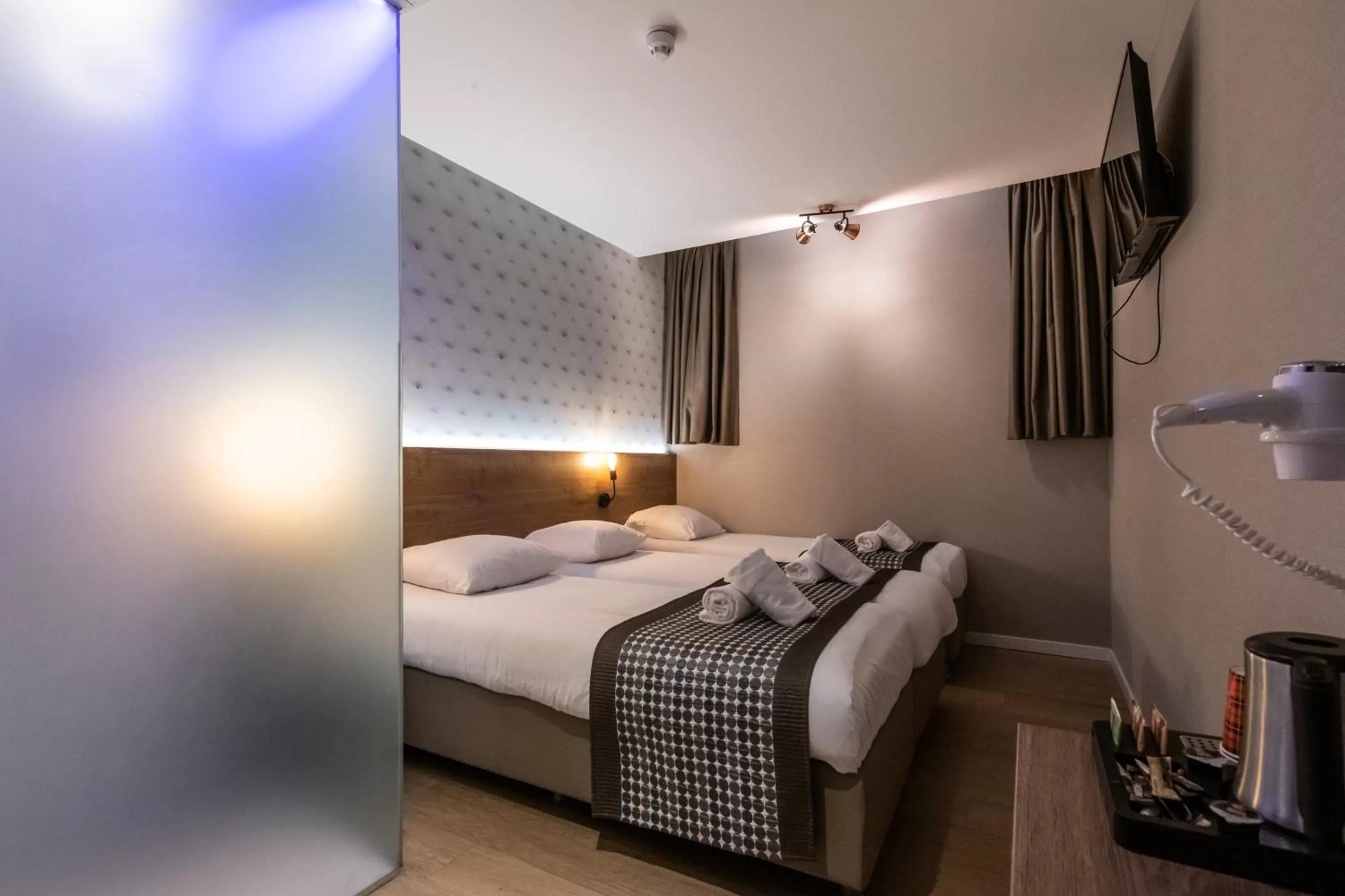 Souterrain Triple Room - no window in Melrose Hotel