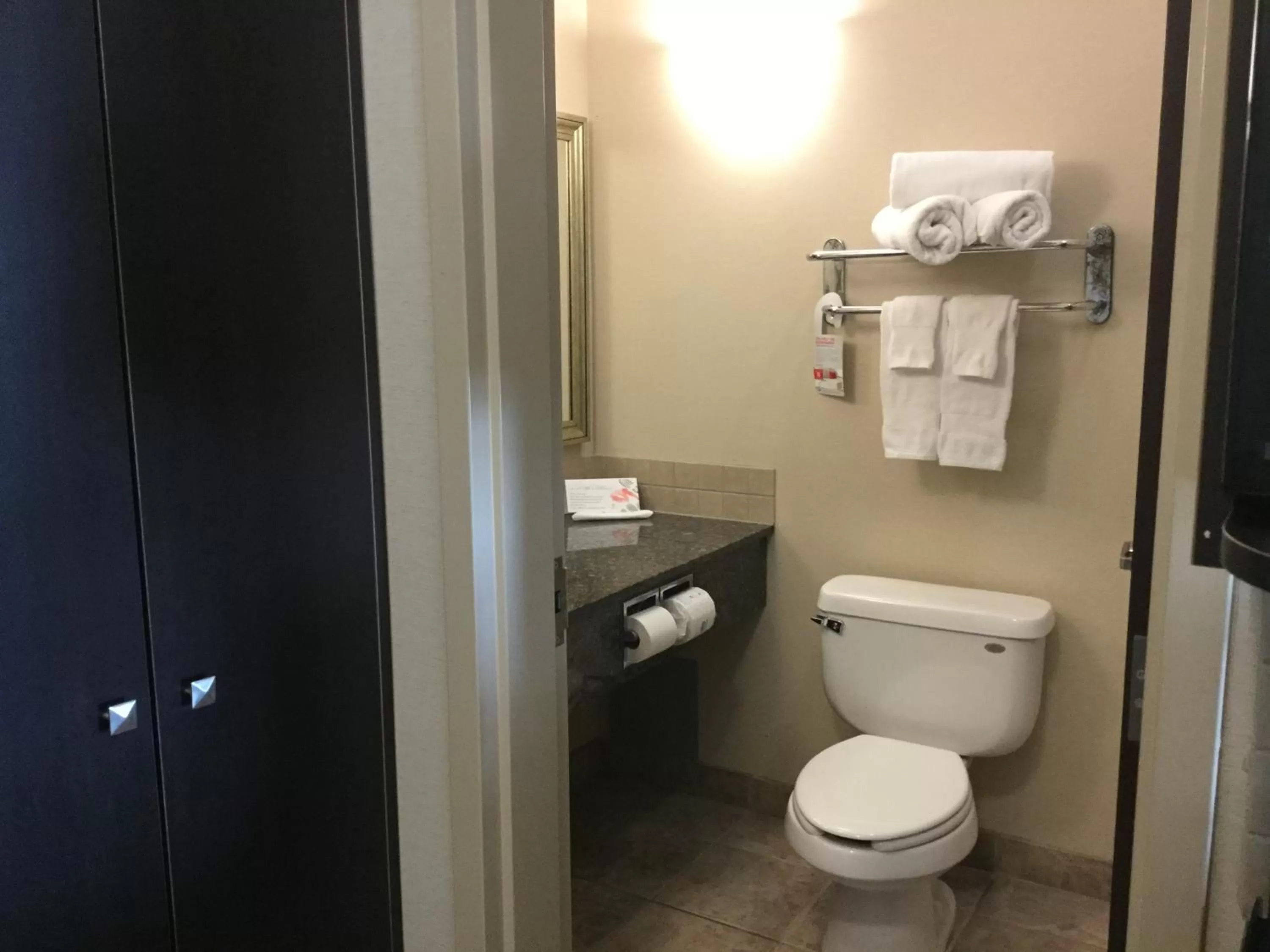 Queen Suite - Non-Smoking in Ramada by Wyndham Pincher Creek