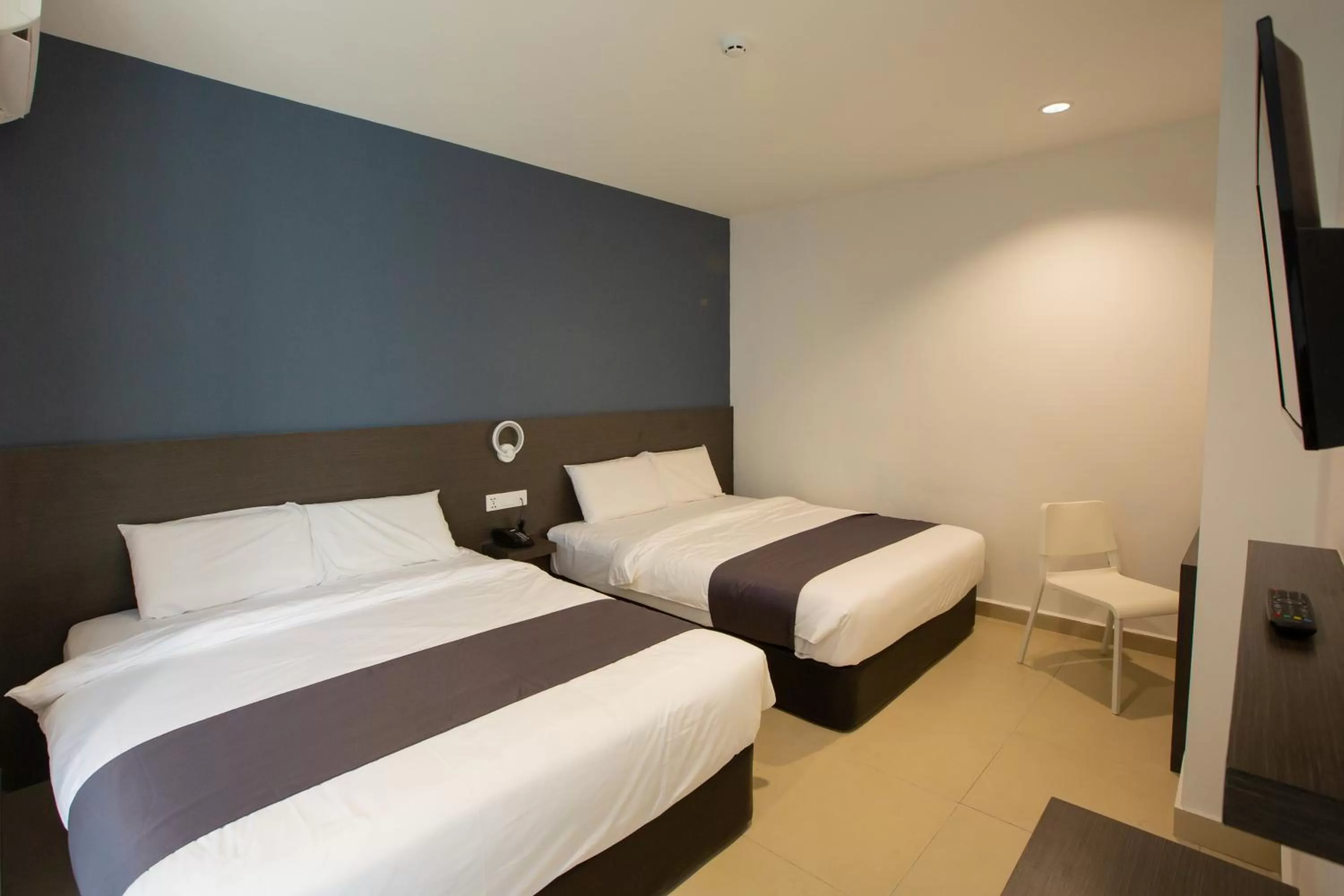 Deluxe Double Room in 1 Hotel Signature