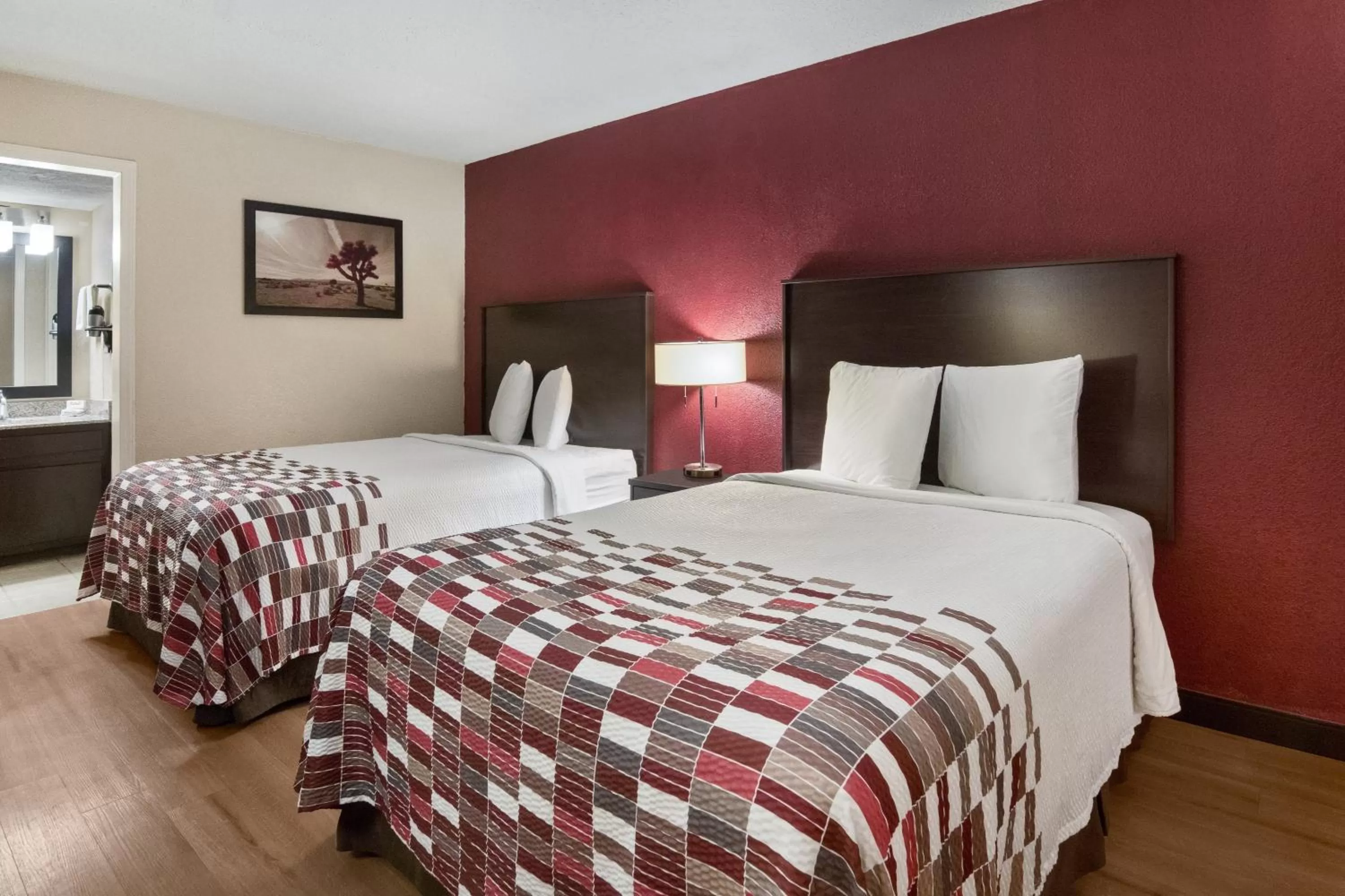 Deluxe Double Room with Two Double Beds - Disability Access/Non-Smoking in Rodeway Inn Waco Downtown near University