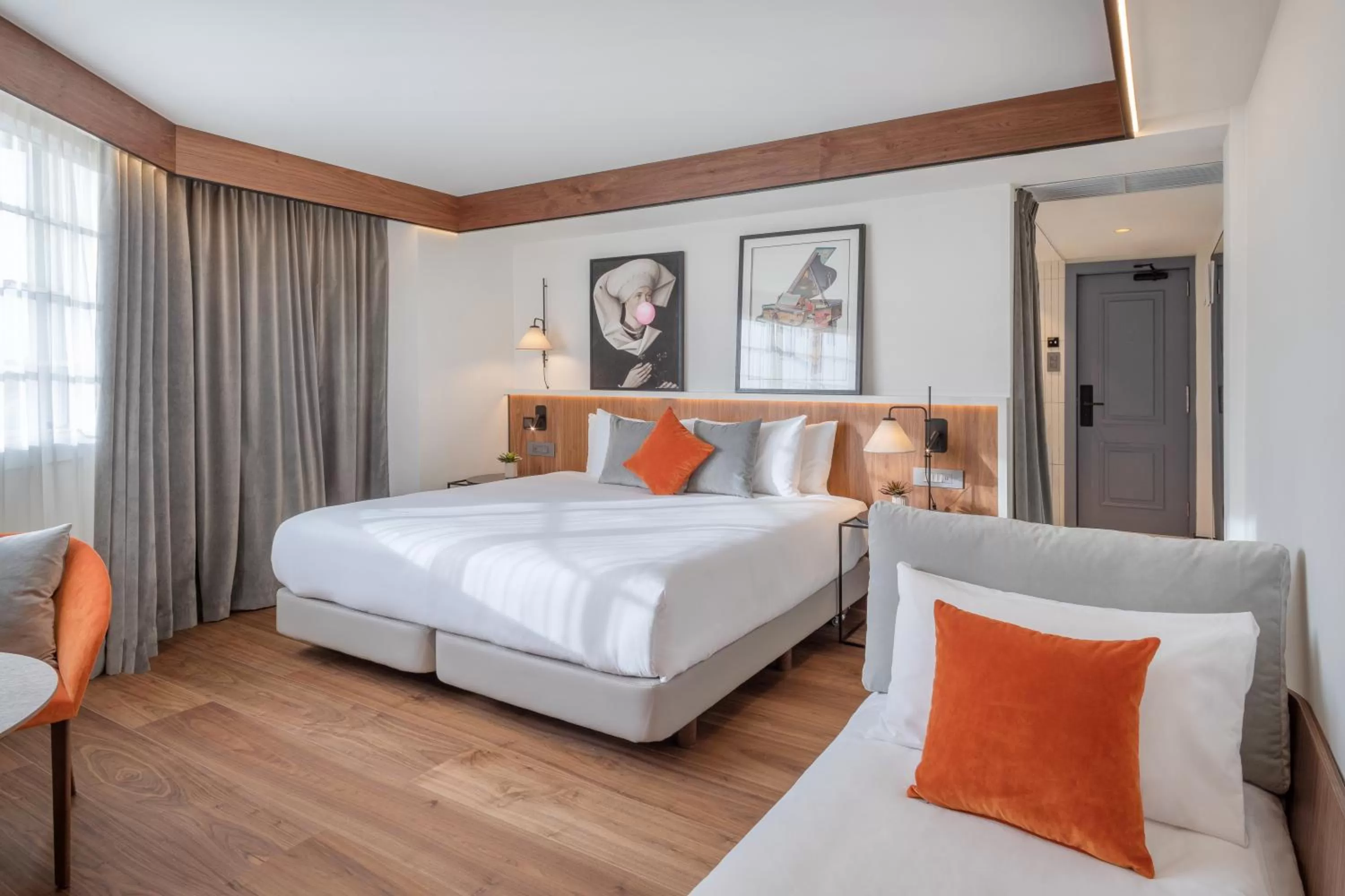 The Level Family Room with Executive Lounge Access in Melia White House Hotel