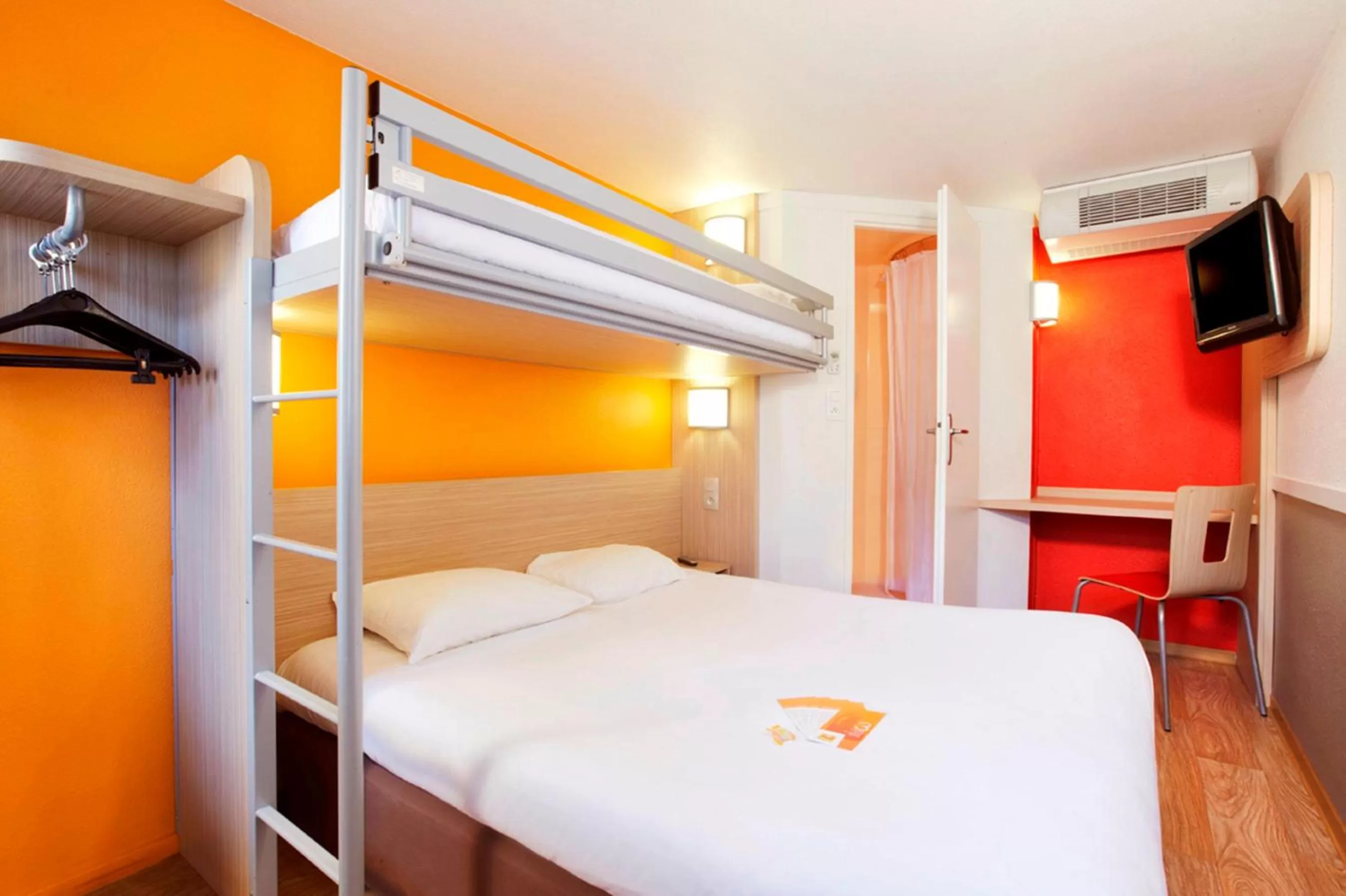 Triple Room (1 Double Bed + 1 Single Bed) - single occupancy in Premiere Classe Caen Est - Mondeville