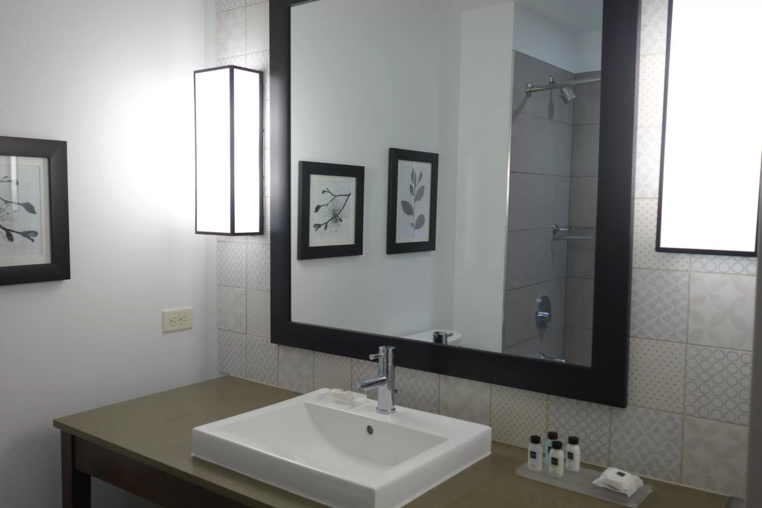 King Room - Non-Smoking in Country Inn & Suites by Radisson, Ft Atkinson, WI