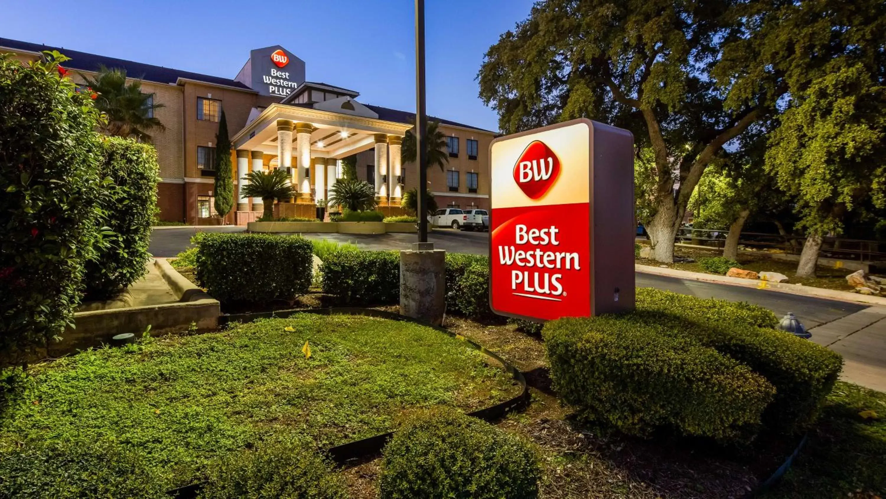Best Western Plus Hill Country Suites Best Western Plus Hill Country Suites