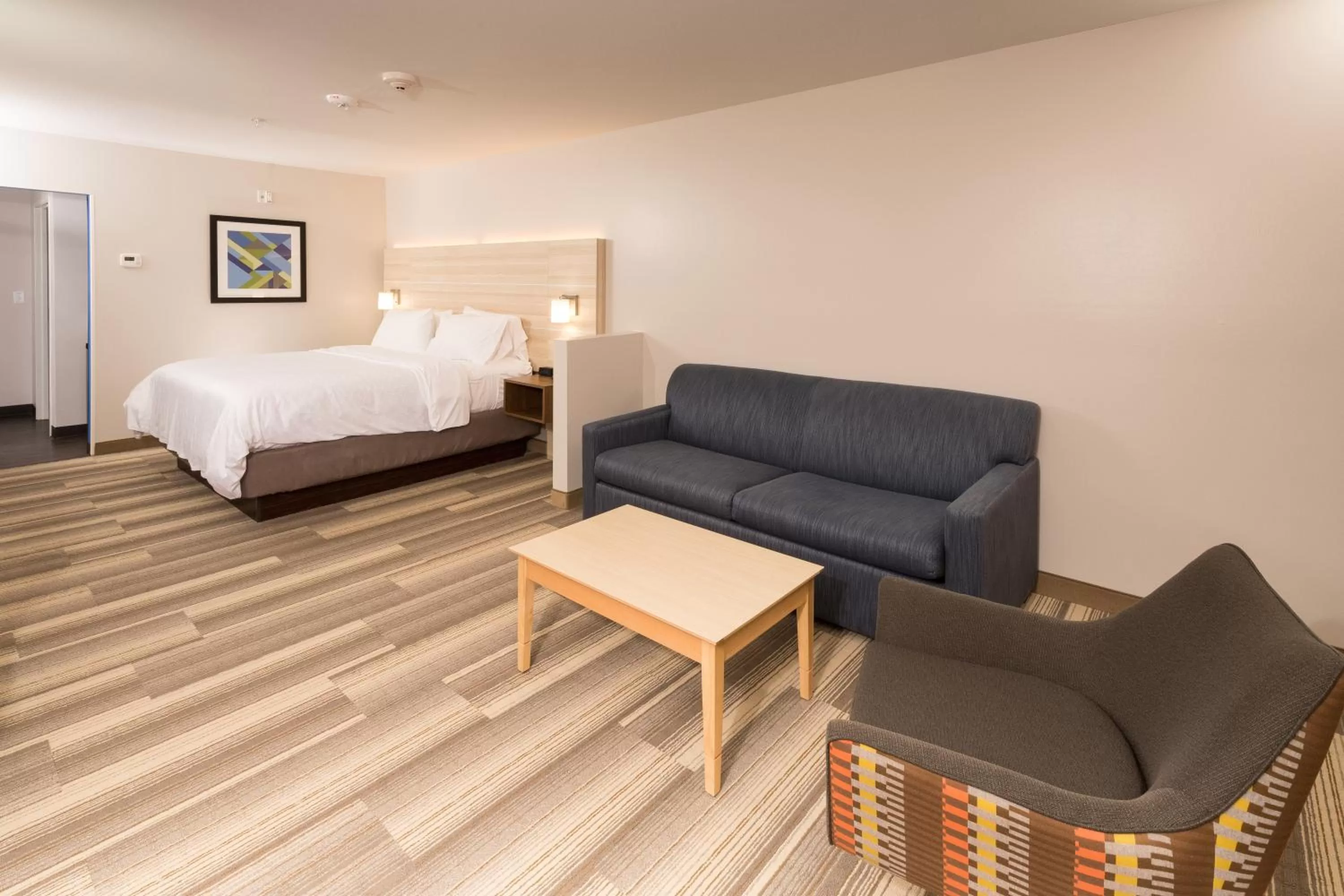 King Suite with Sofa Bed in Holiday Inn Express & Suites - Auburn by IHG