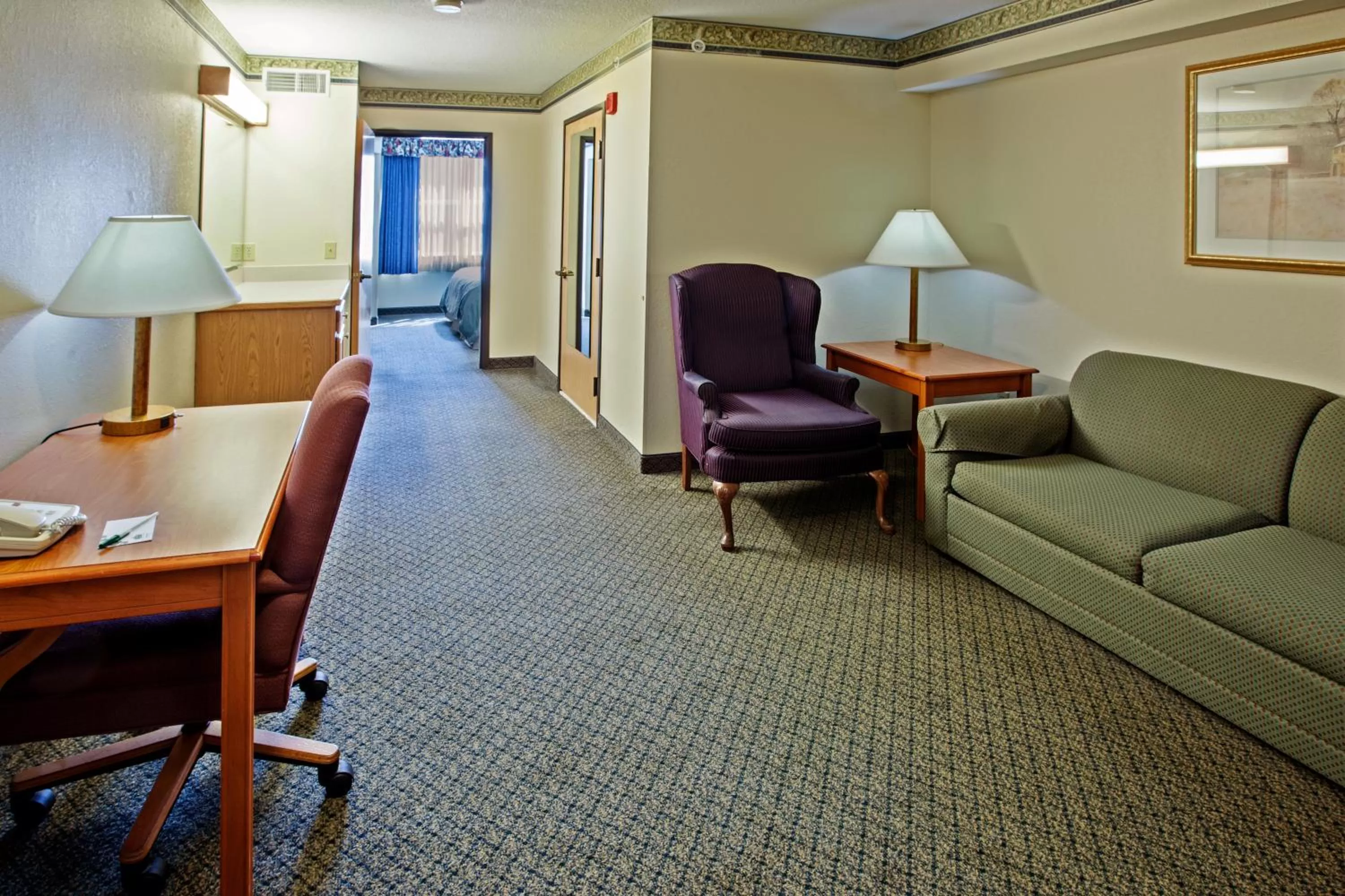 One-Bedroom King Suite with Sofa Bed in Country Inn & Suites by Radisson, Lansing, MI