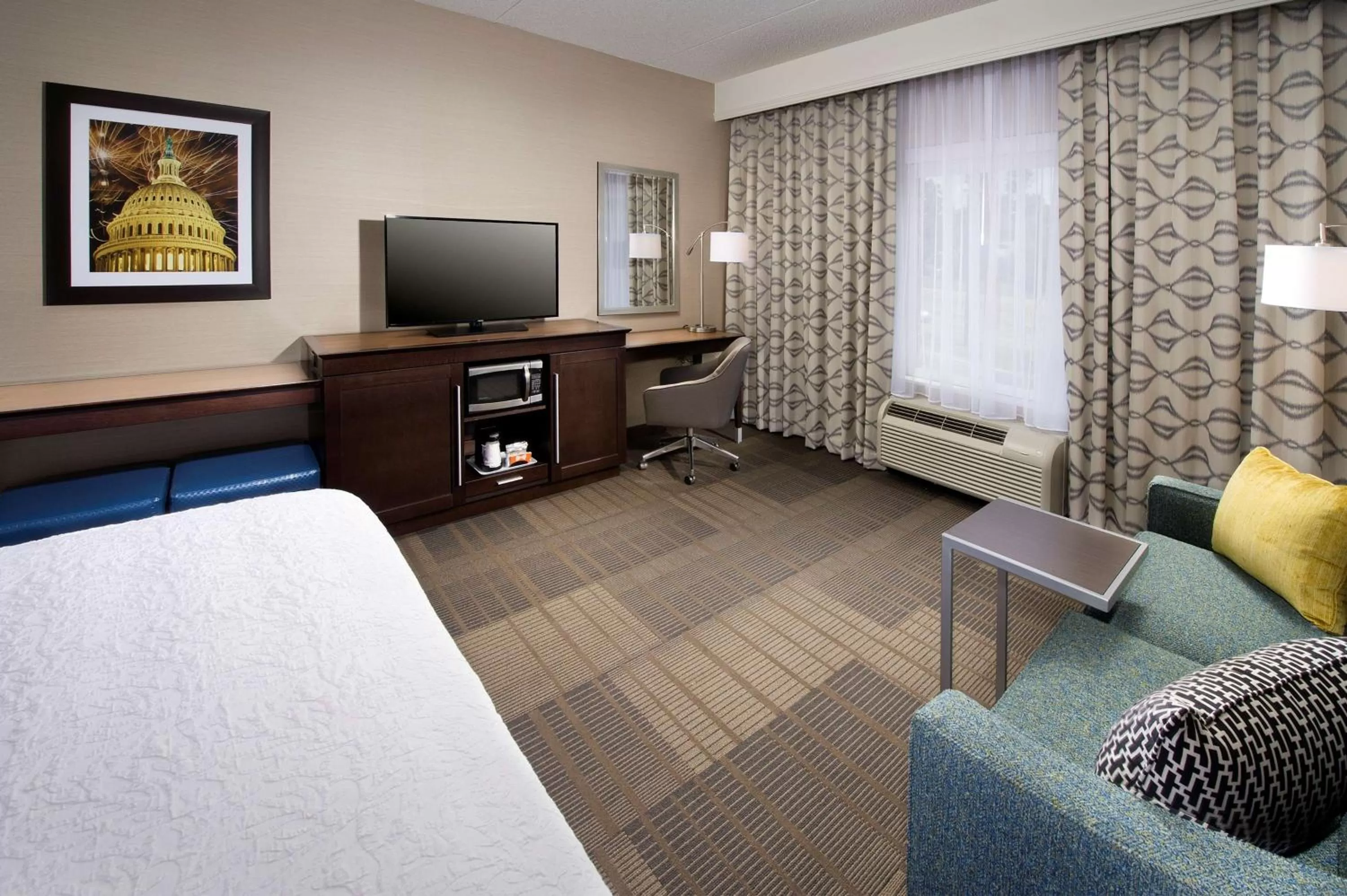 Premium King Room - Non-Smoking in Hampton Inn & Suites Falls Church