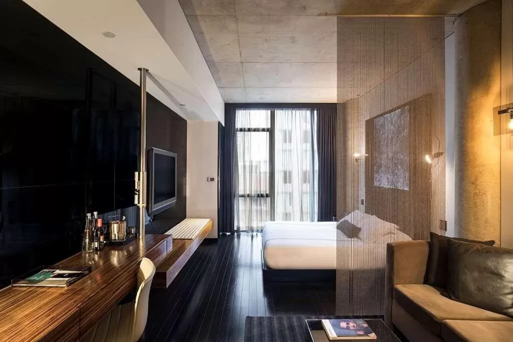 Junior Suite in Sixty LES