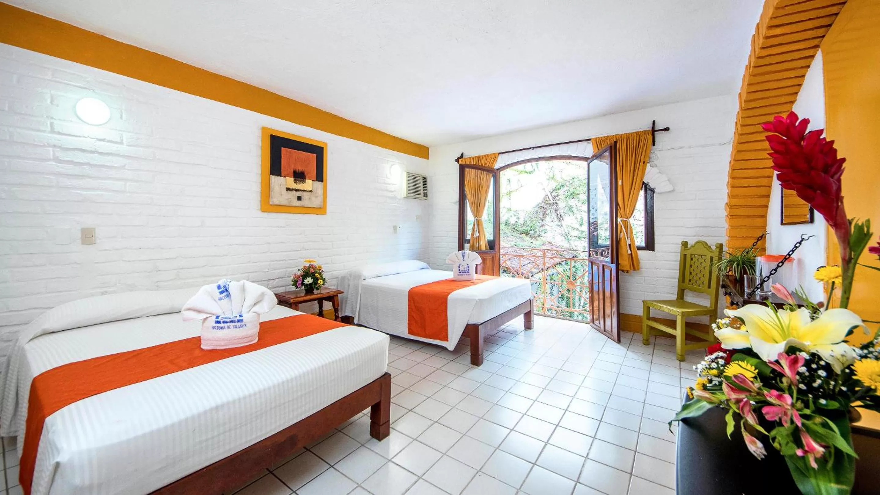 Family  A/C in Hotel Hacienda de Vallarta Centro