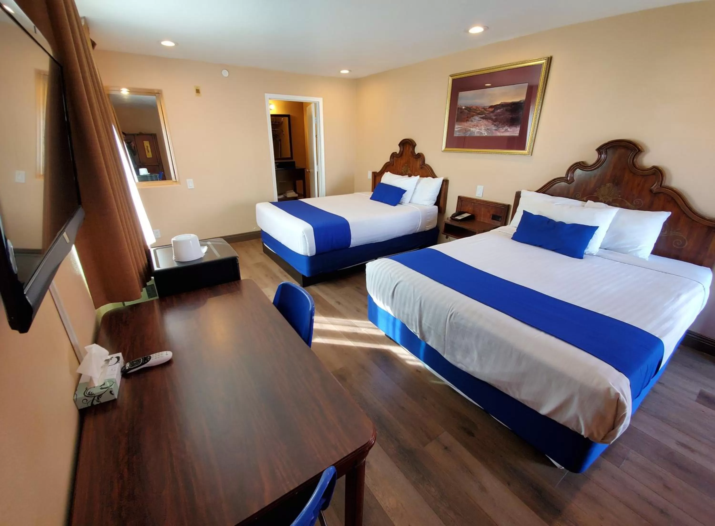 Deluxe Queen Room with Two Queen Beds in Colony Inn