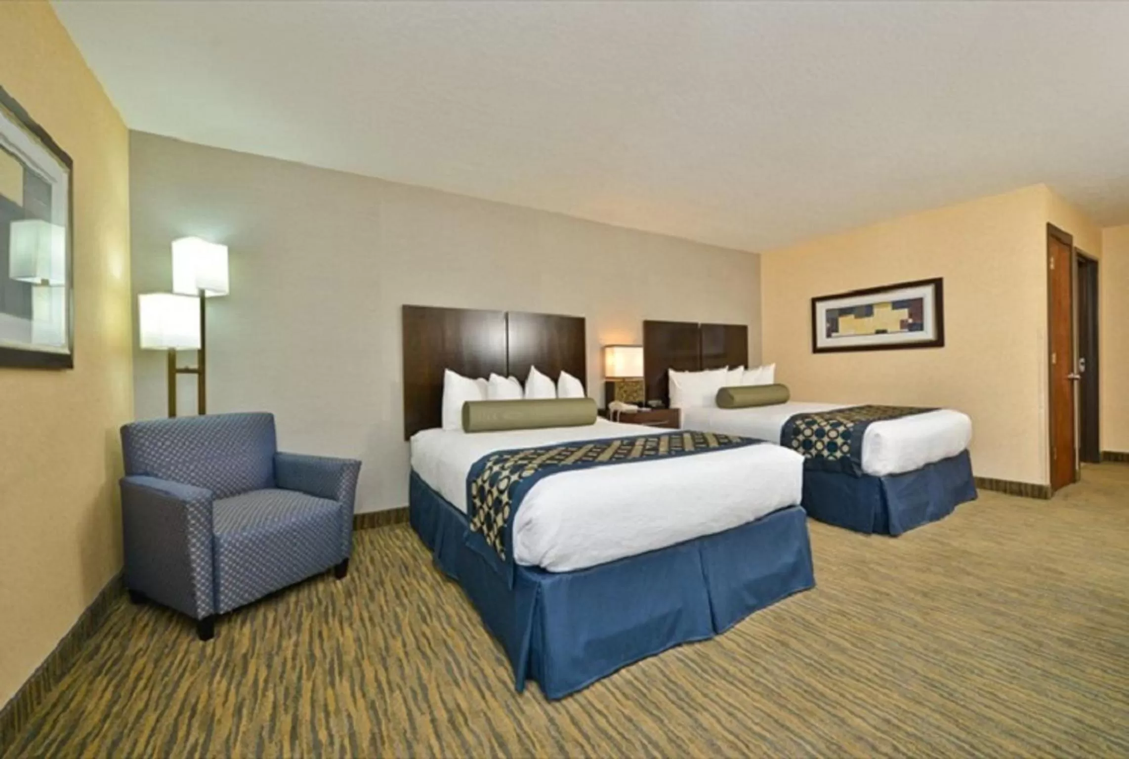 One-Bedroom Queen Suite with Sofa Bed - Non-Smoking in Best Western Plus Coldwater Hotel