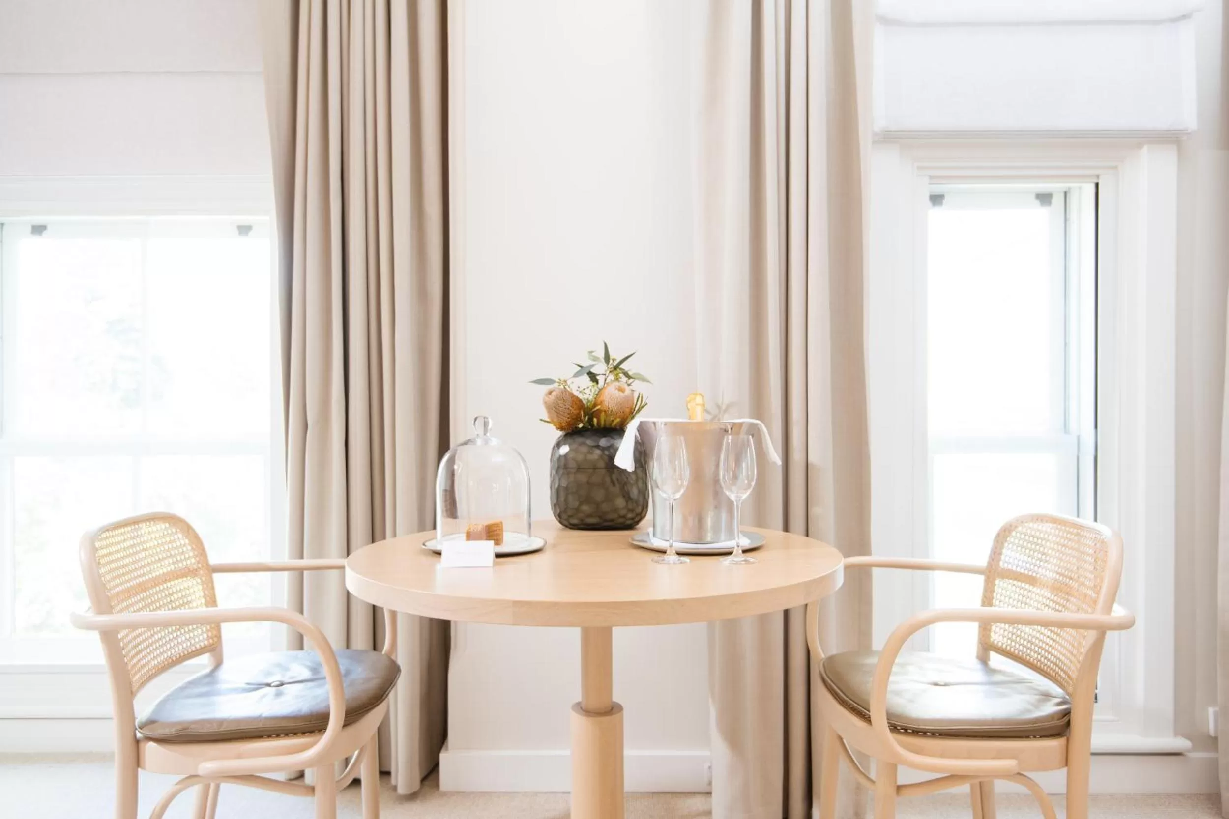 Premium King Room in COMO The Treasury