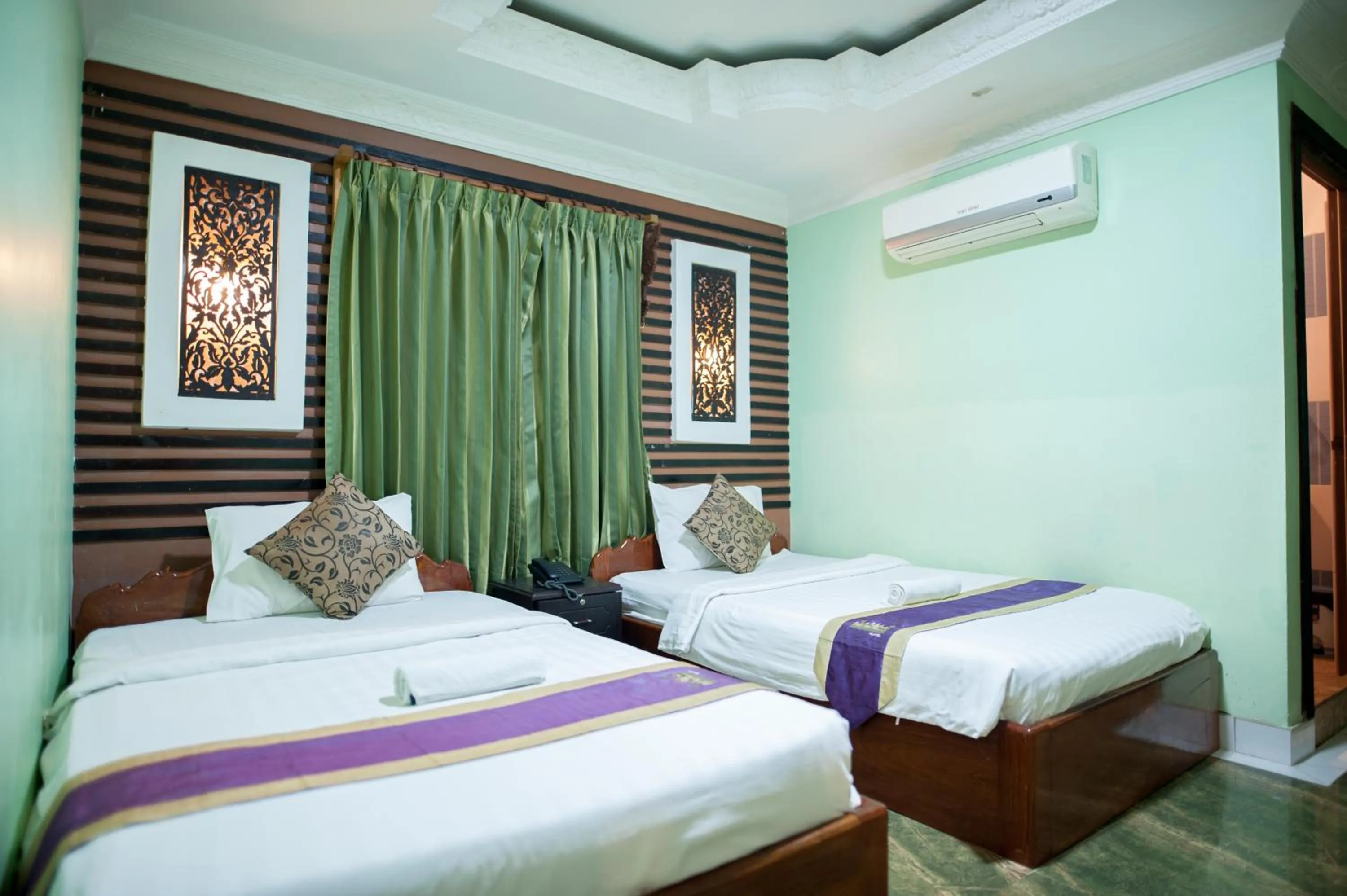 Superior Twin Room in RS II Guesthouse