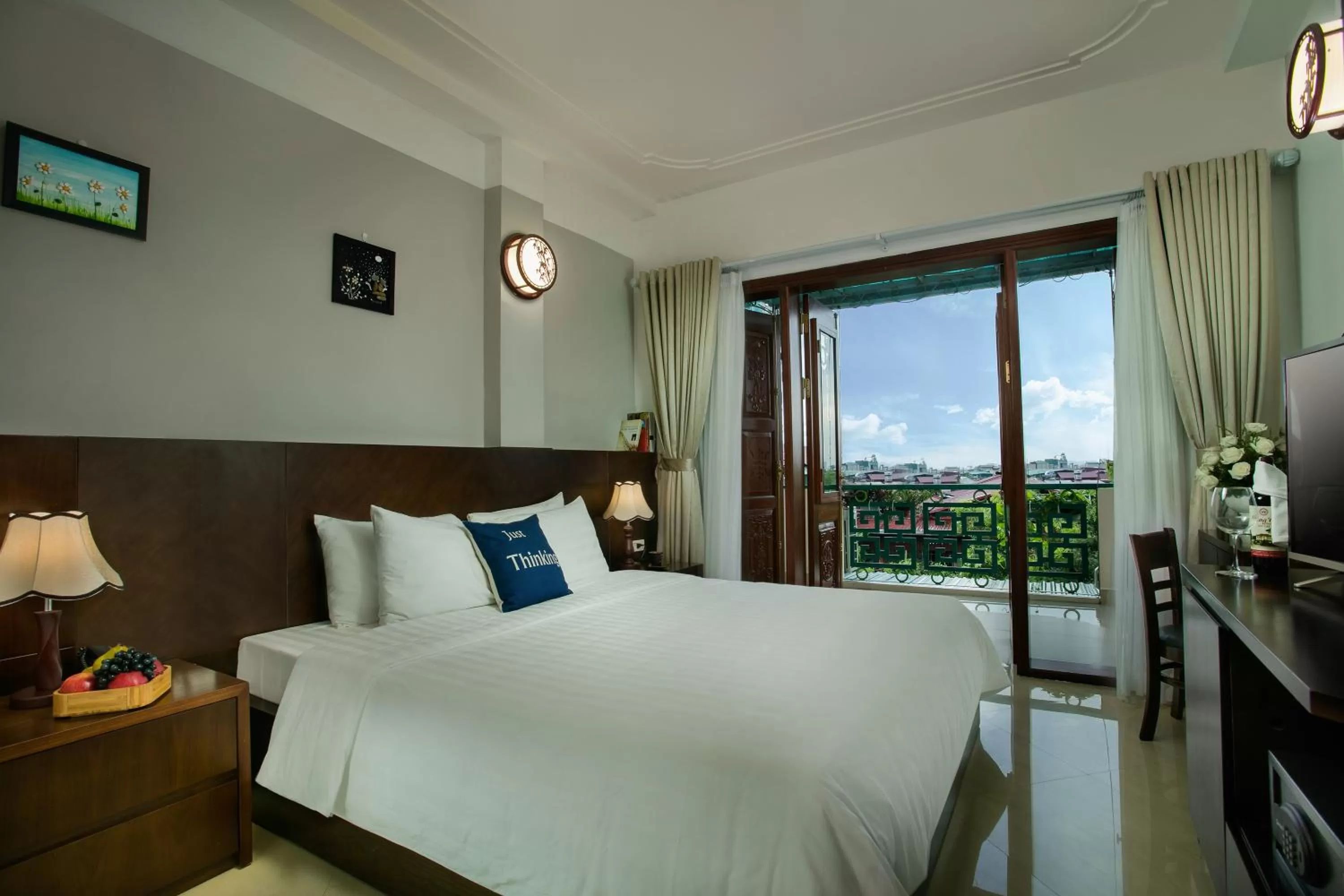 King Suite with Balcony in Hanoi Stella Hotel