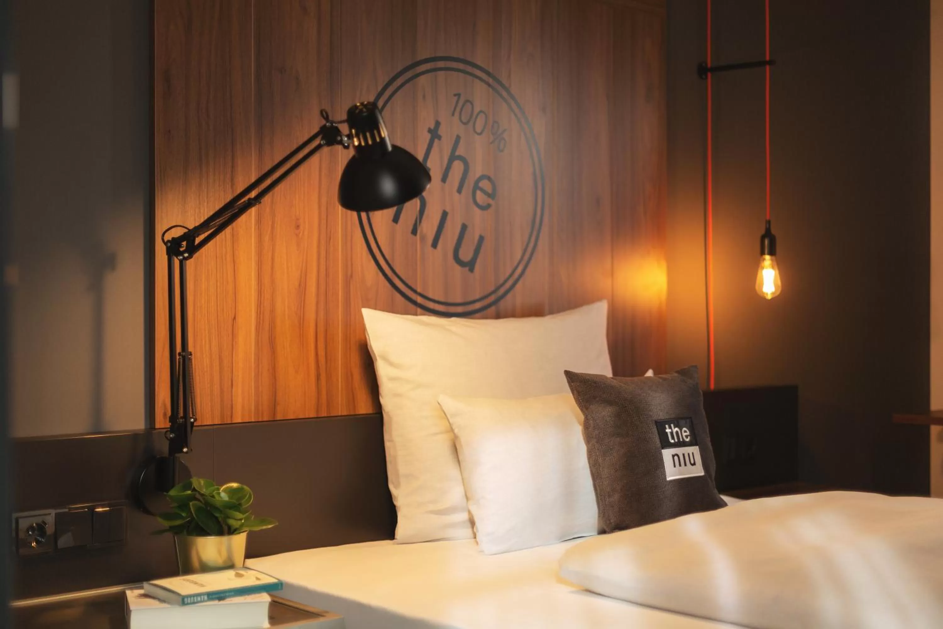 Standard Queen Room - Accessible in Holiday Inn - the niu, Bricks Hamburg Eppendorf by IHG