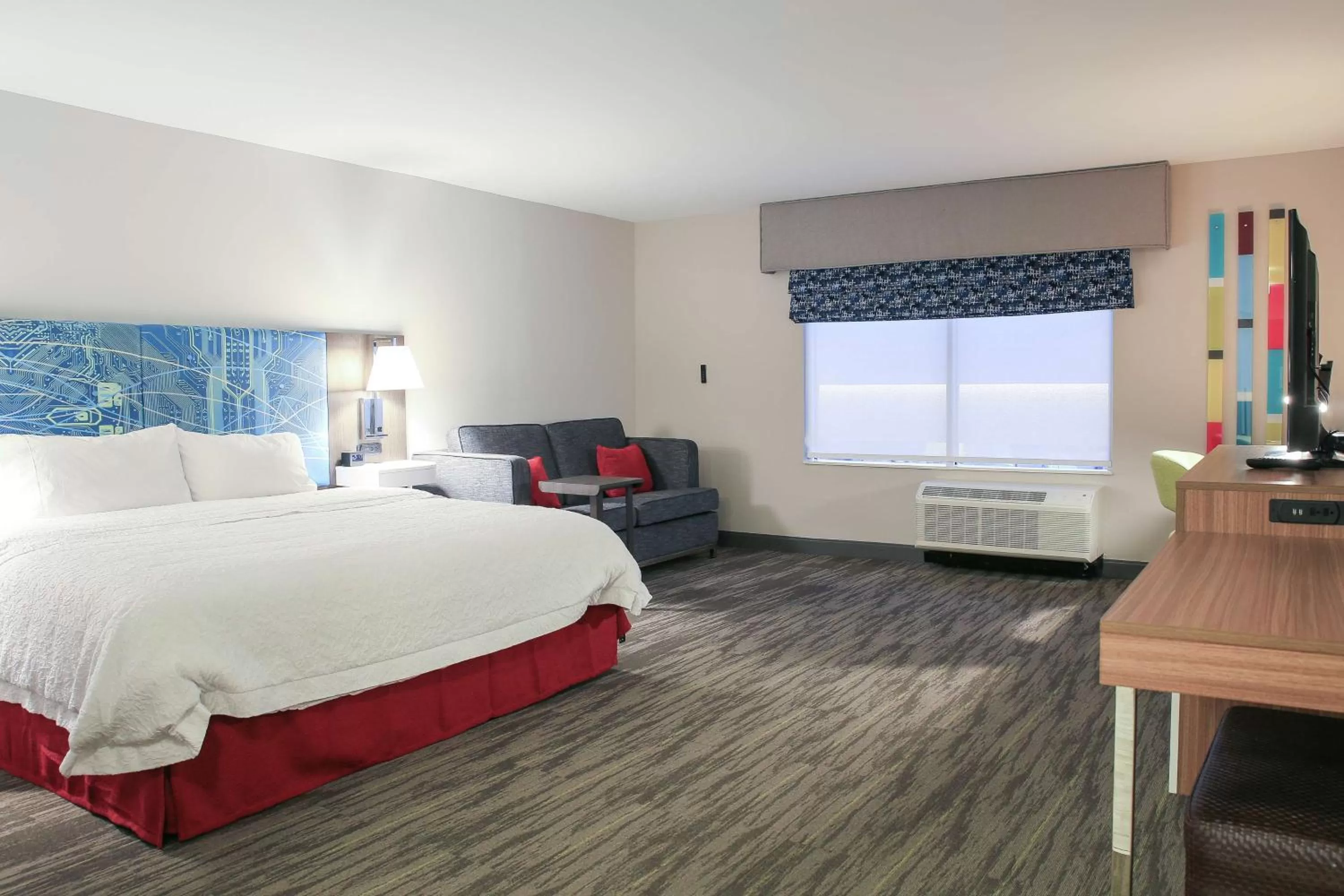 King Room with Sofa Bed - Non-Smoking in Hampton Inn & Suites Mount Laurel/Moorestown