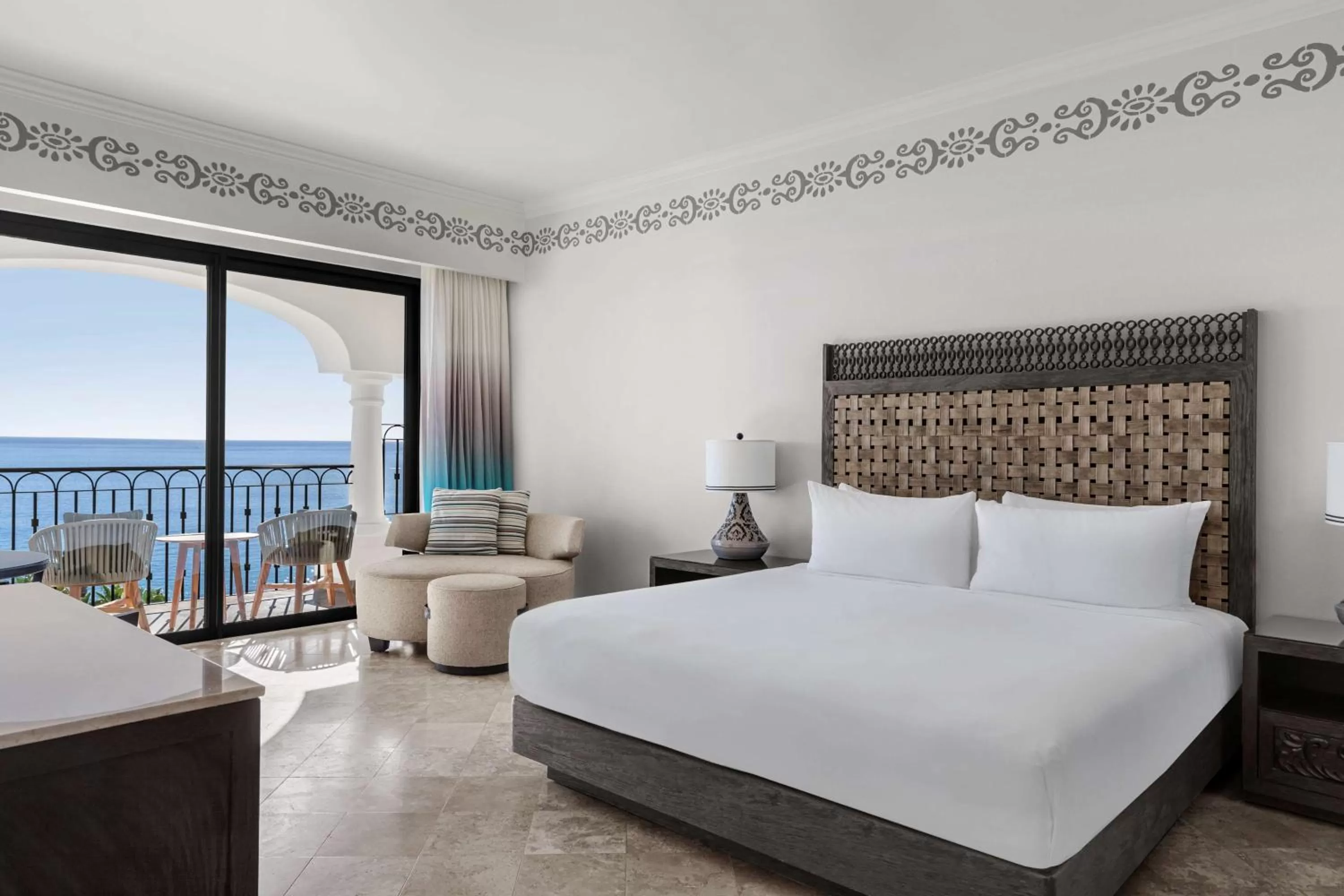 Premier King Suite with Ocean View in Hilton Los Cabos