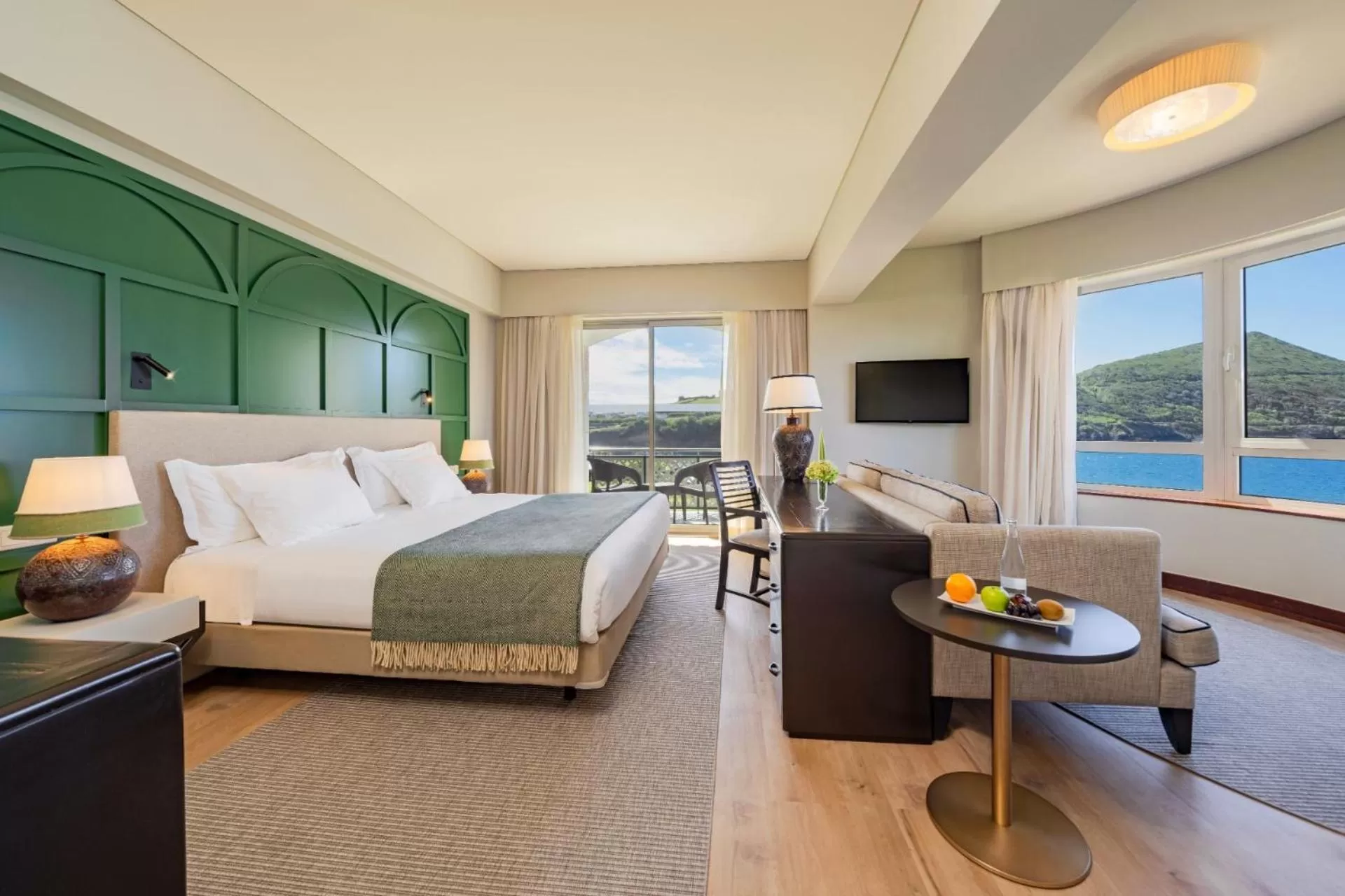 Junior Suite with Ocean View in Terceira Mar Hotel