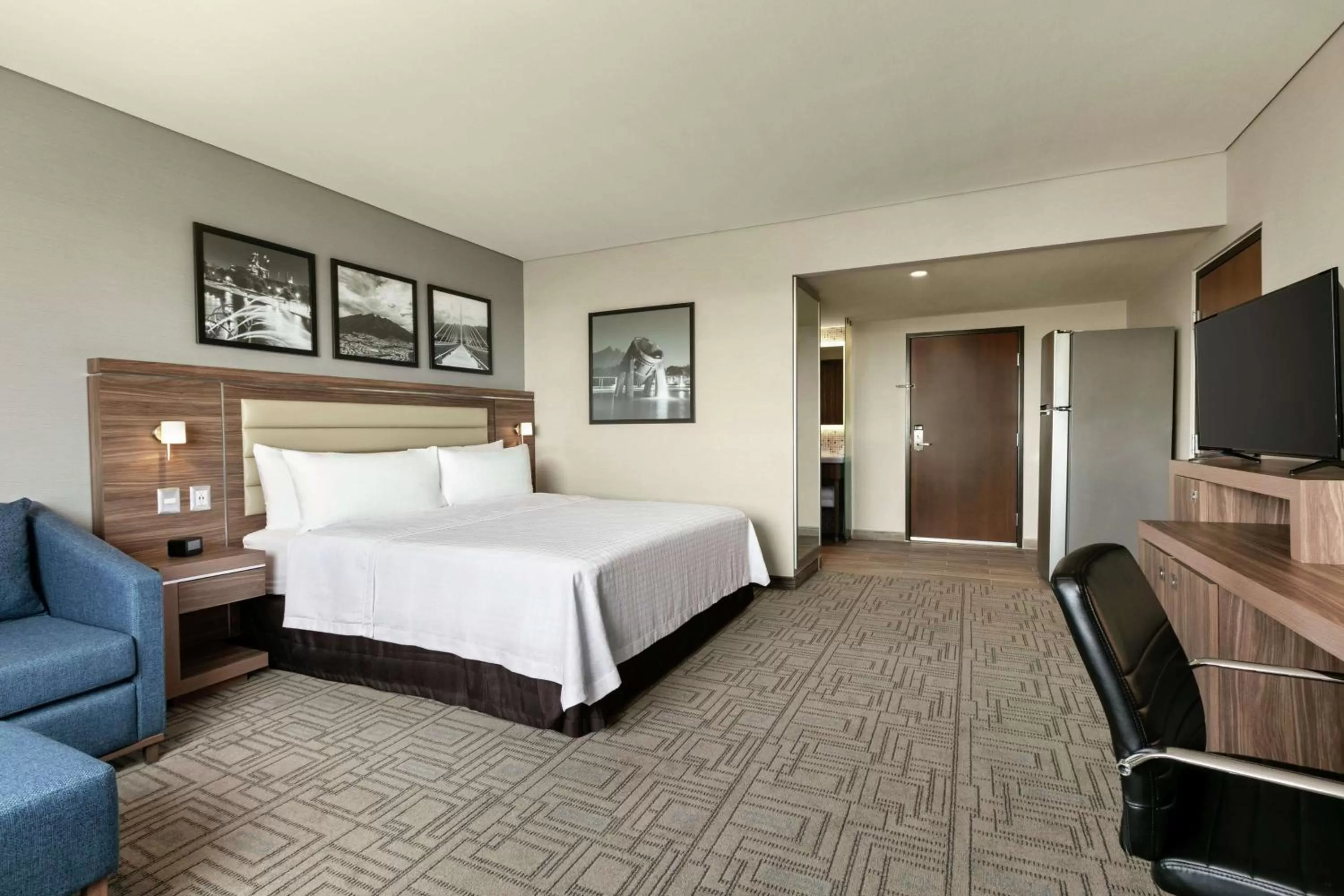 King Suite - Non-Smoking in Hampton Inn By Hilton Monterrey Apodaca