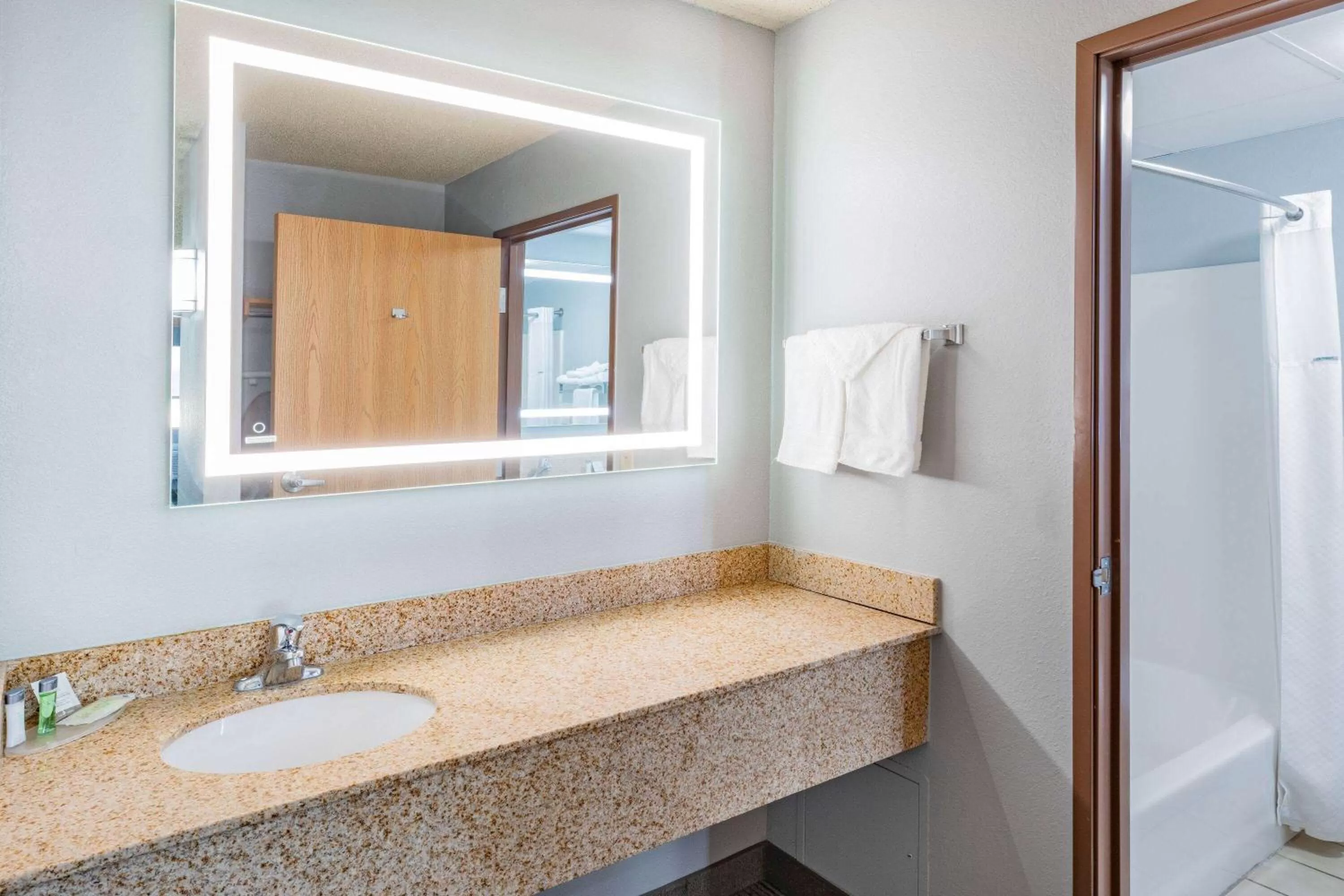 One-Bedroom King Suite - Non-Smoking in AmericInn by Wyndham Sayre