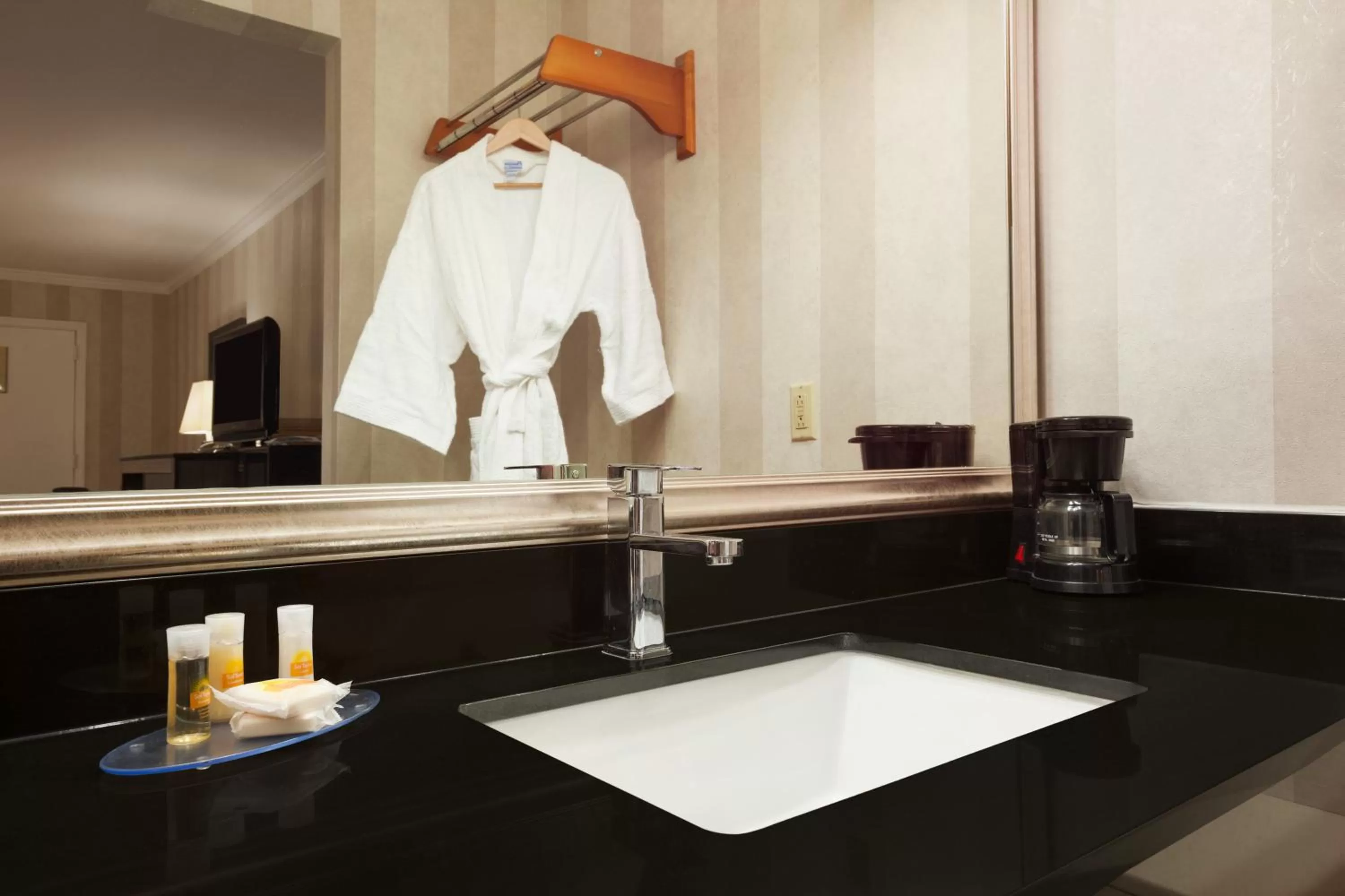 Studio Suite with Two Double Beds - Non-Smoking in Days Inn by Wyndham Wilmington Brandywine