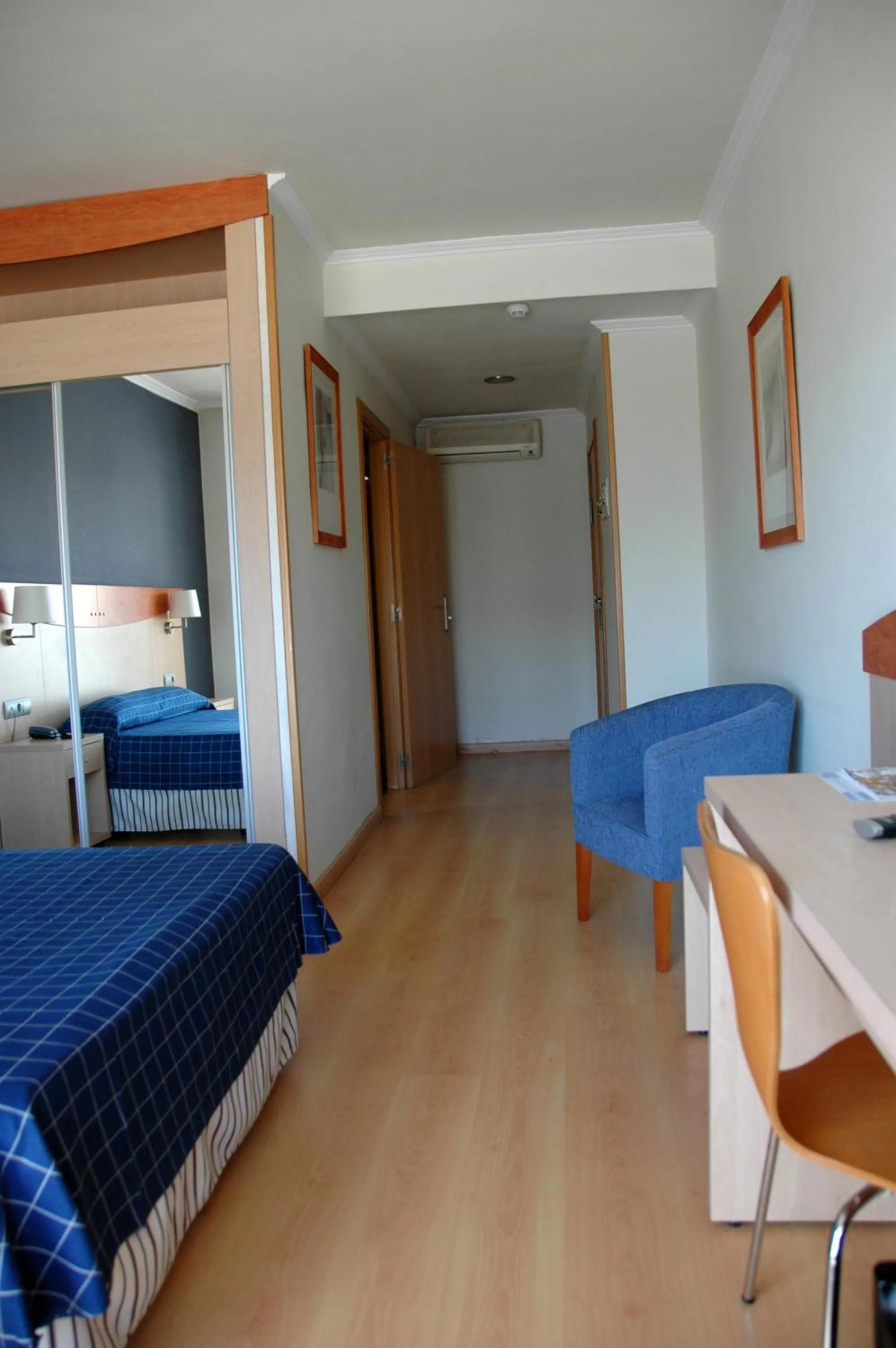 Twin Room - single occupancy in Hotel President
