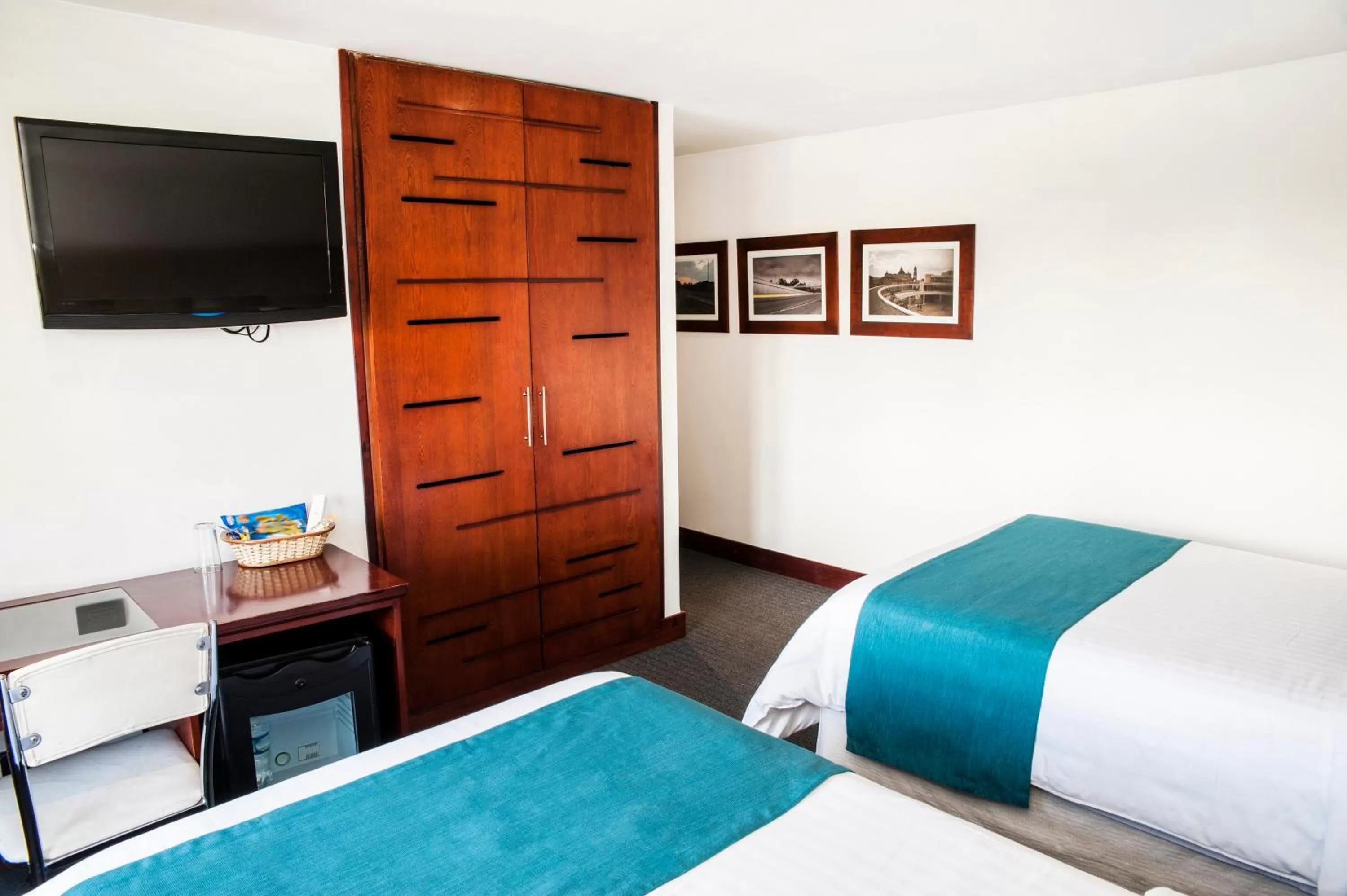 Standard Twin Room in Hotel Virrey Park