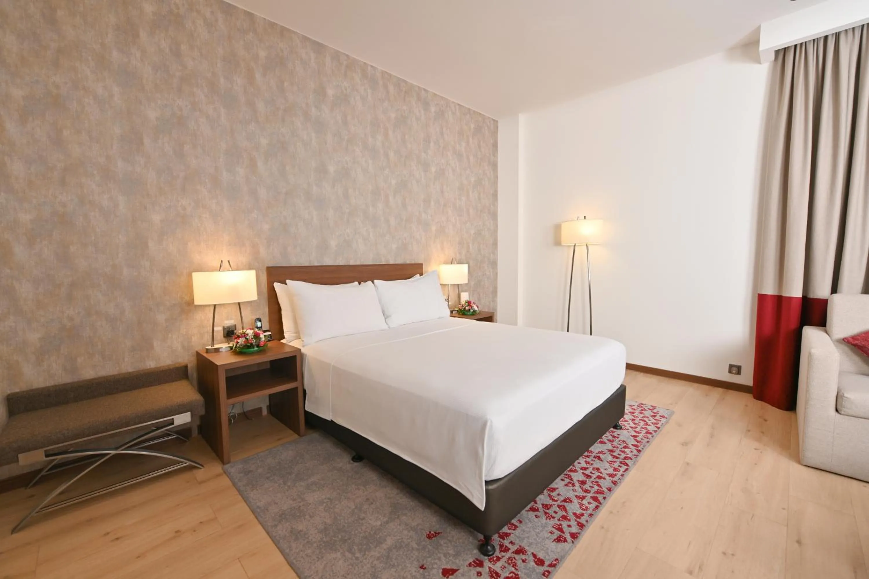 Studio King Suite - Accessible/Non Smoking in Comfort Hotel Jeddah King Road