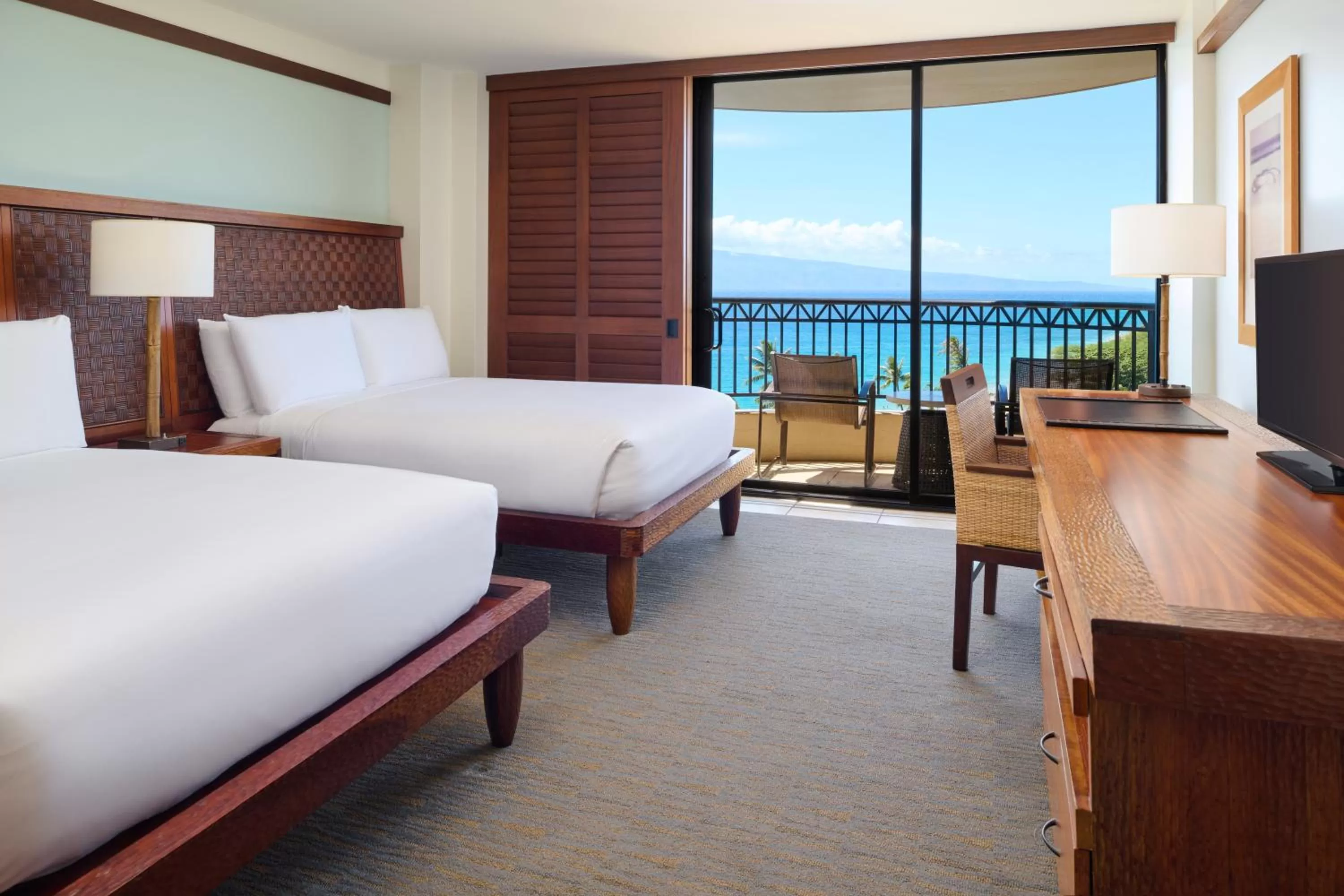 Tower Deluxe Ocean View Doubles in Royal Lahaina Resort & Bungalows