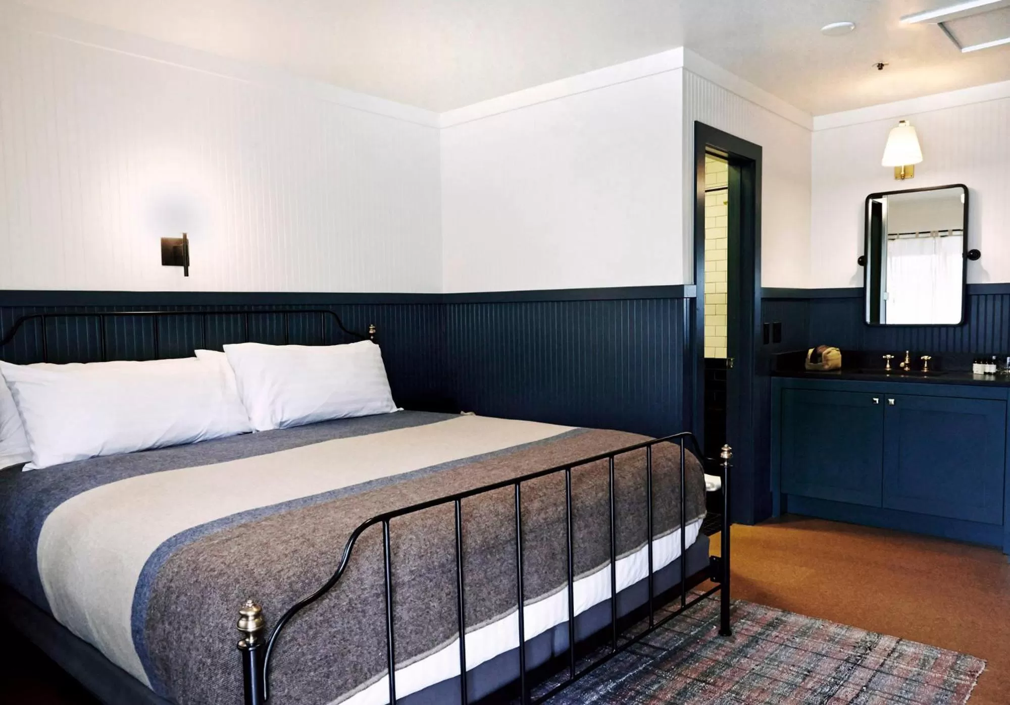 King Room - Disability Access in Anvil Hotel