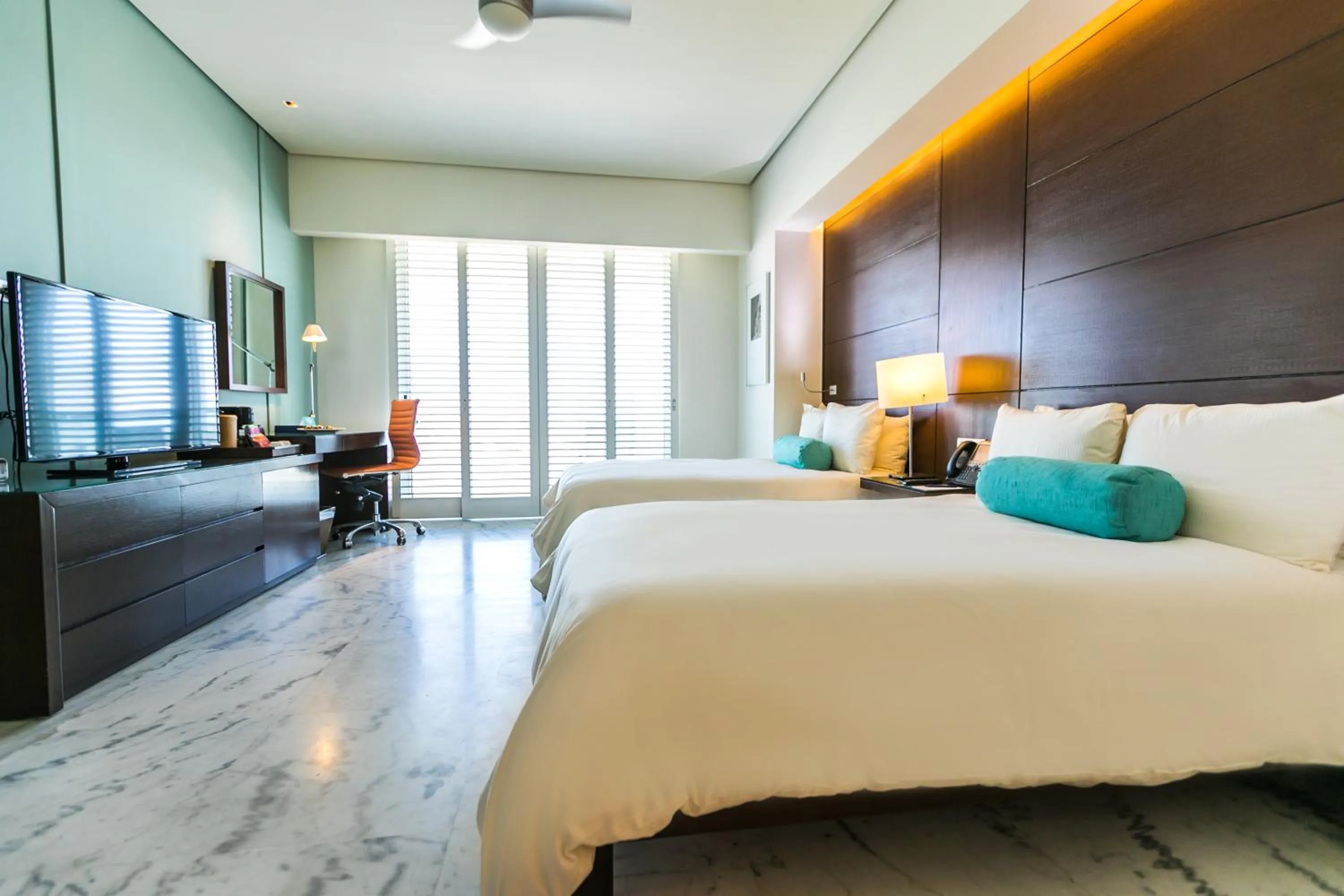 Club 89 King Size Bed Diamante View in Palacio Mundo Imperial Riviera Diamante Acapulco