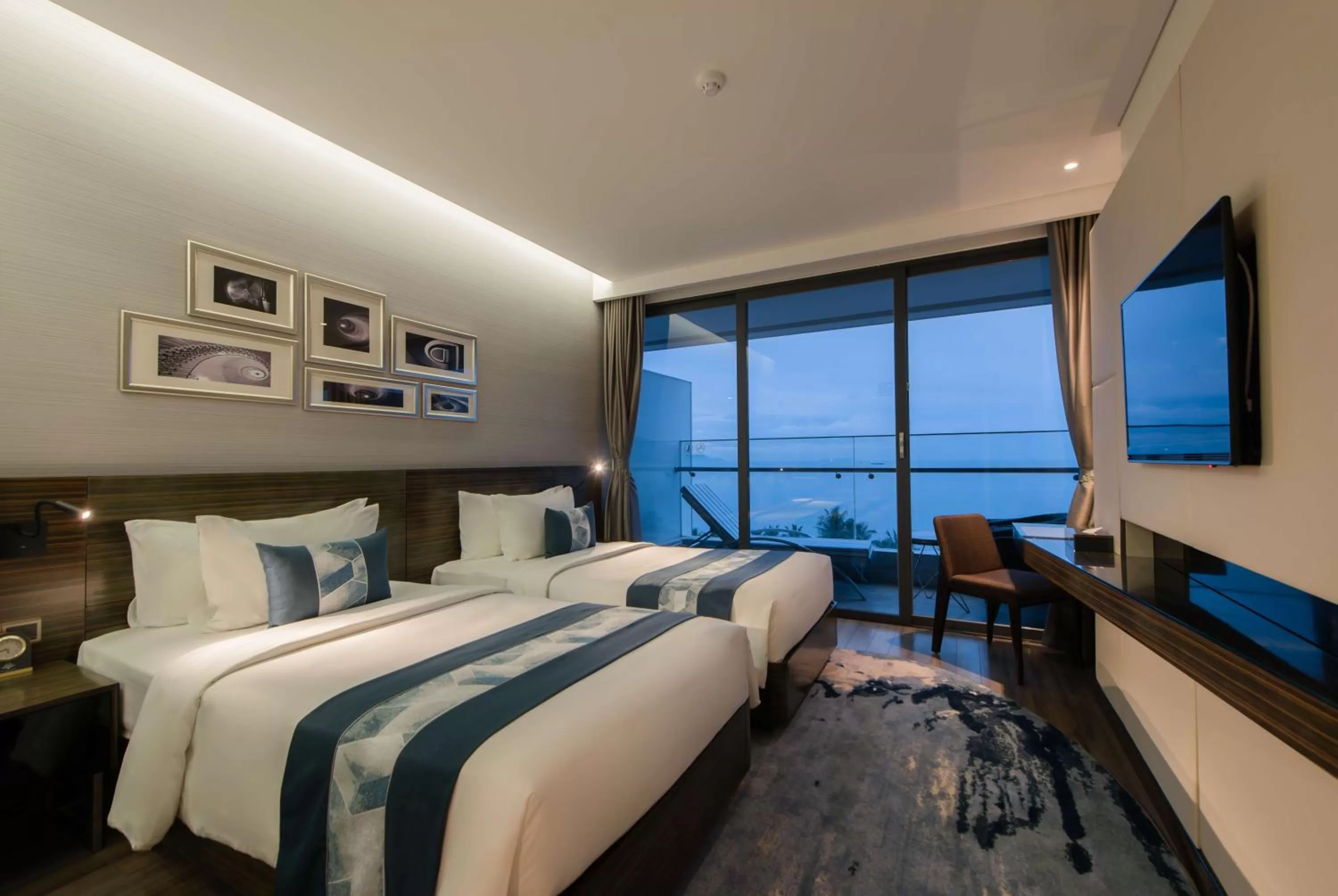 Premier Twin Ocean View Balcony in Queen Ann Nha Trang Hotel