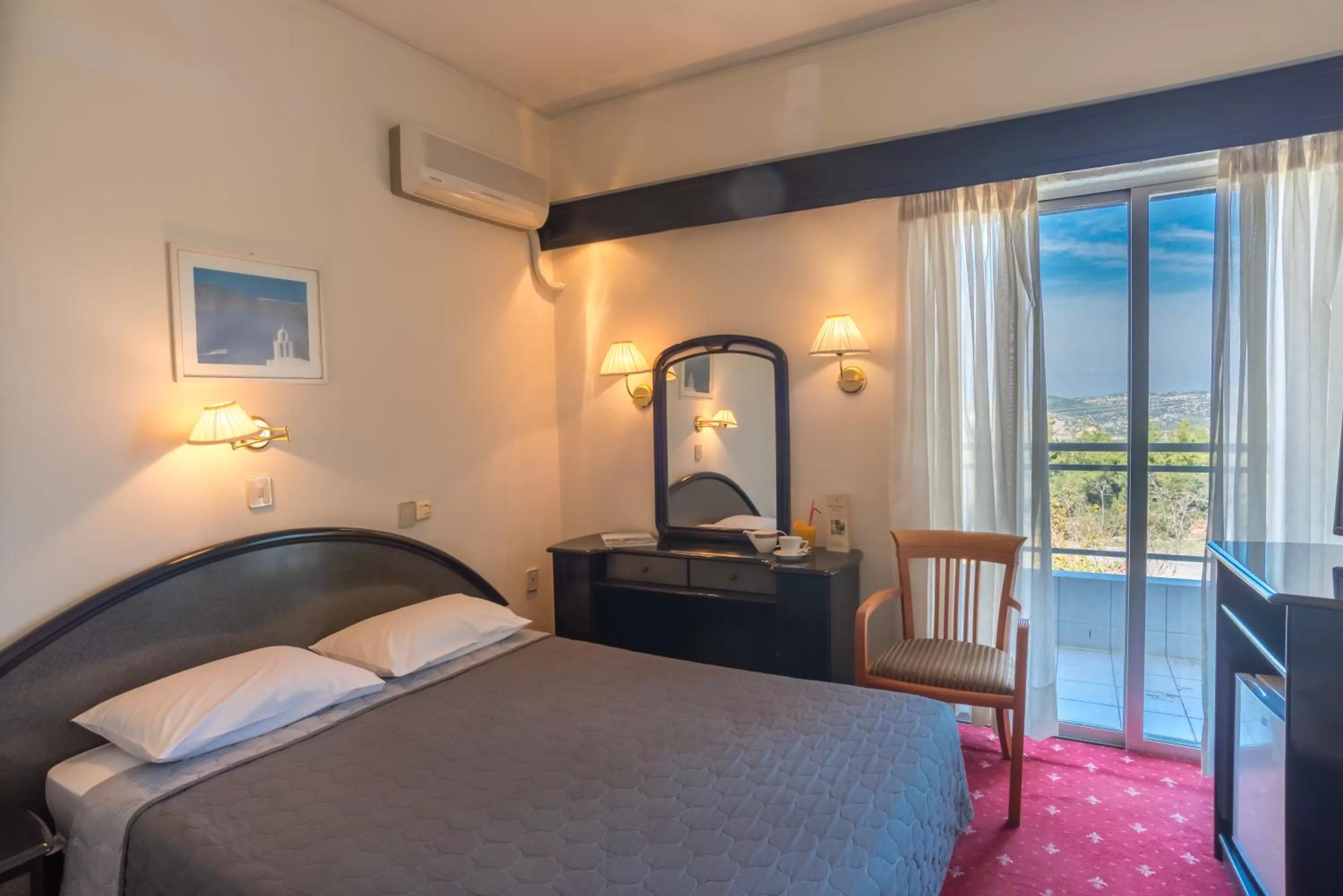 Single Room in Philippion