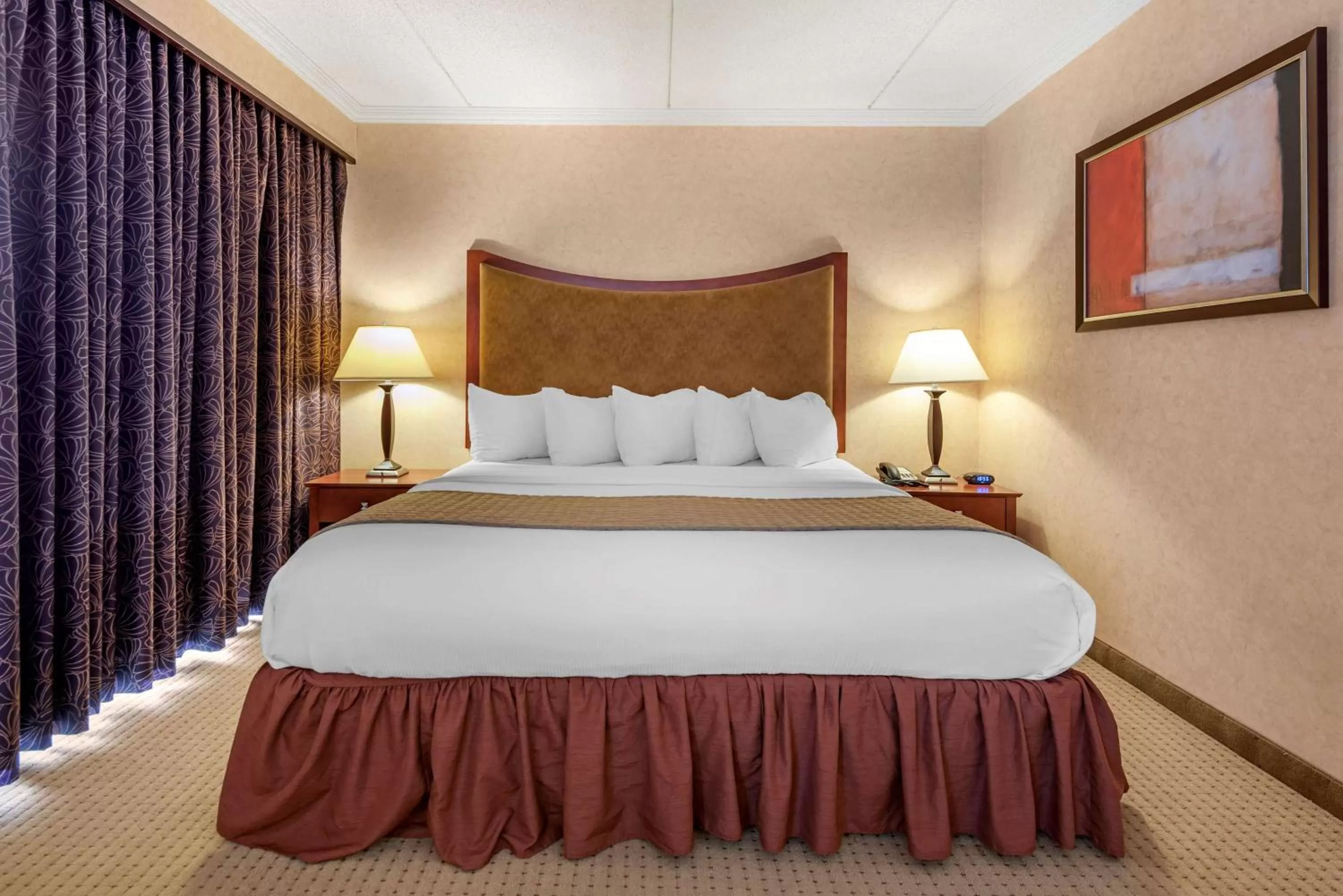 King Suite with Spa Bath - Non Smoking in Best Western Plus Oswego Hotel and Conference Center