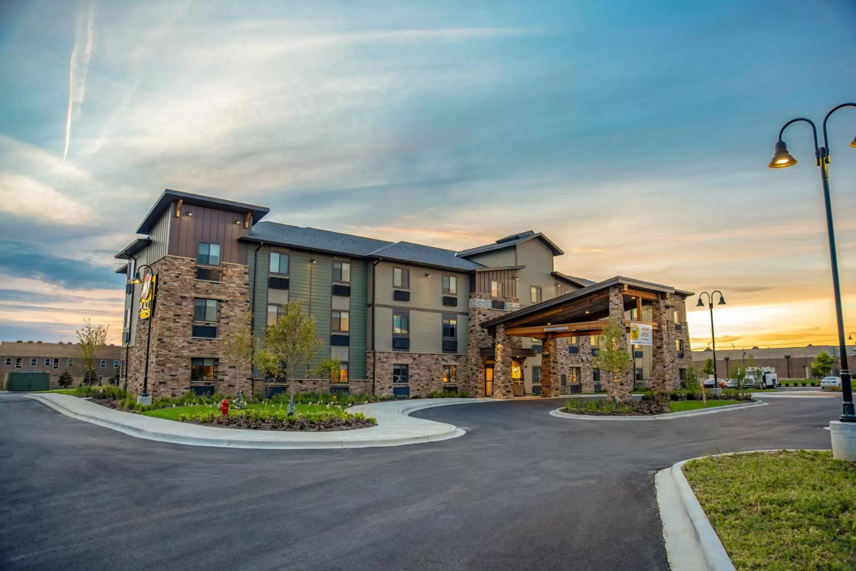 My Place Hotel-Chicago West/North Aurora, IL My Place Hotel-Chicago West/North Aurora, IL