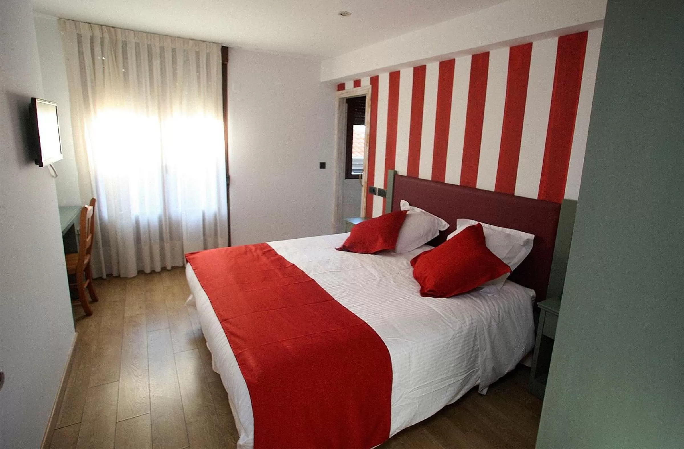 Double or Twin Room with Balcony in Boutique Hotel Castilla
