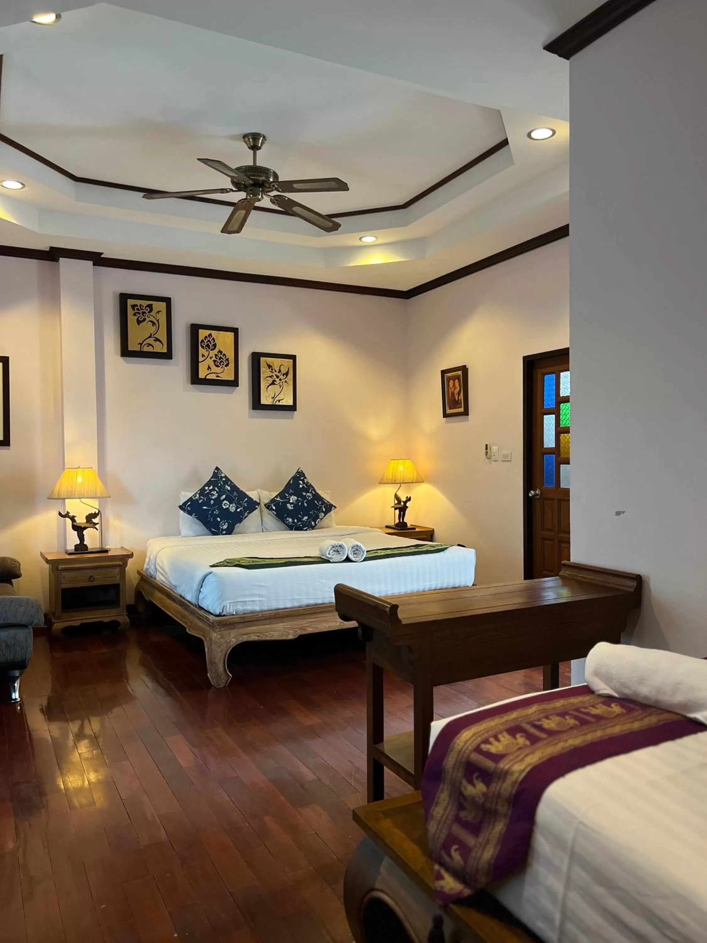 Family with Balcony in Pha Thai House