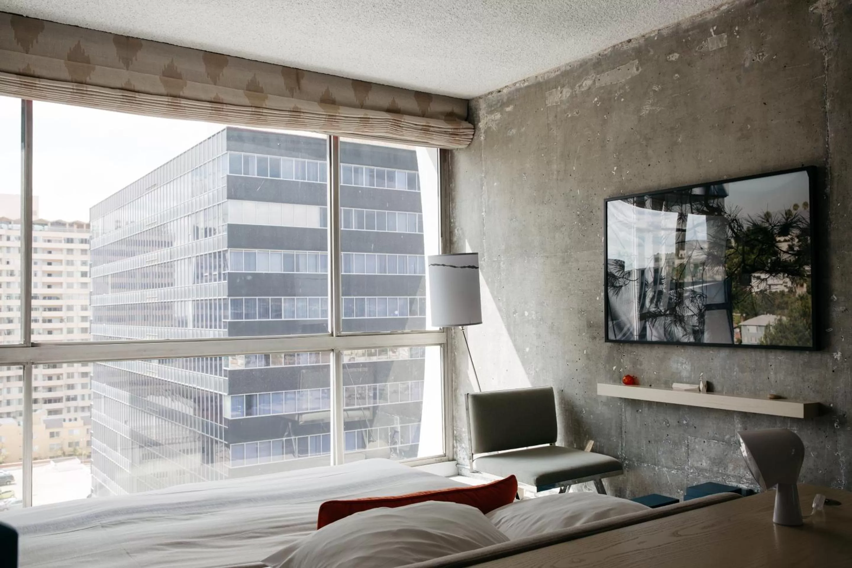 Deluxe King Room in The LINE Hotel LA