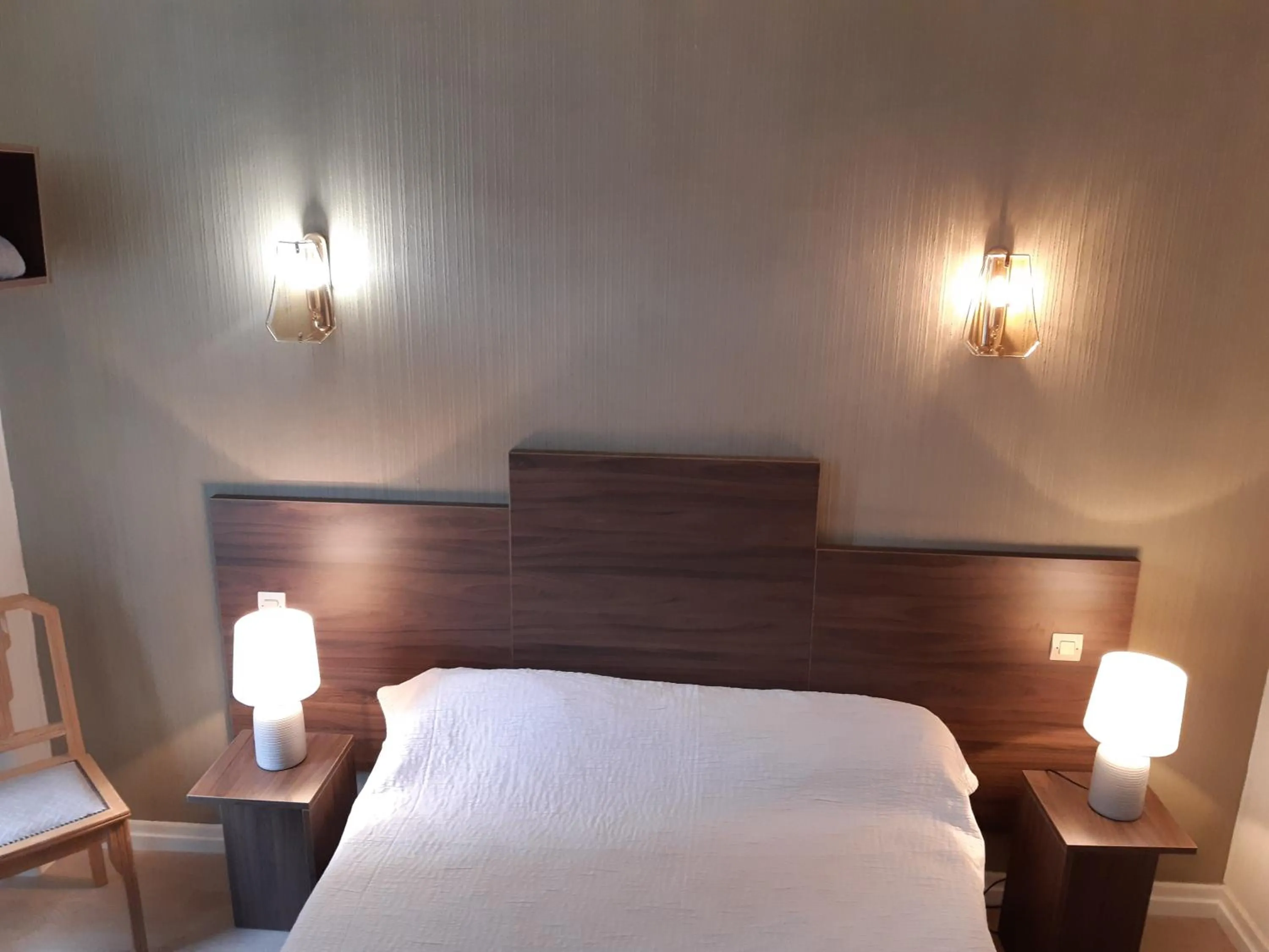 Double Room in Logis Hotels - Hôtel Le Boulevard