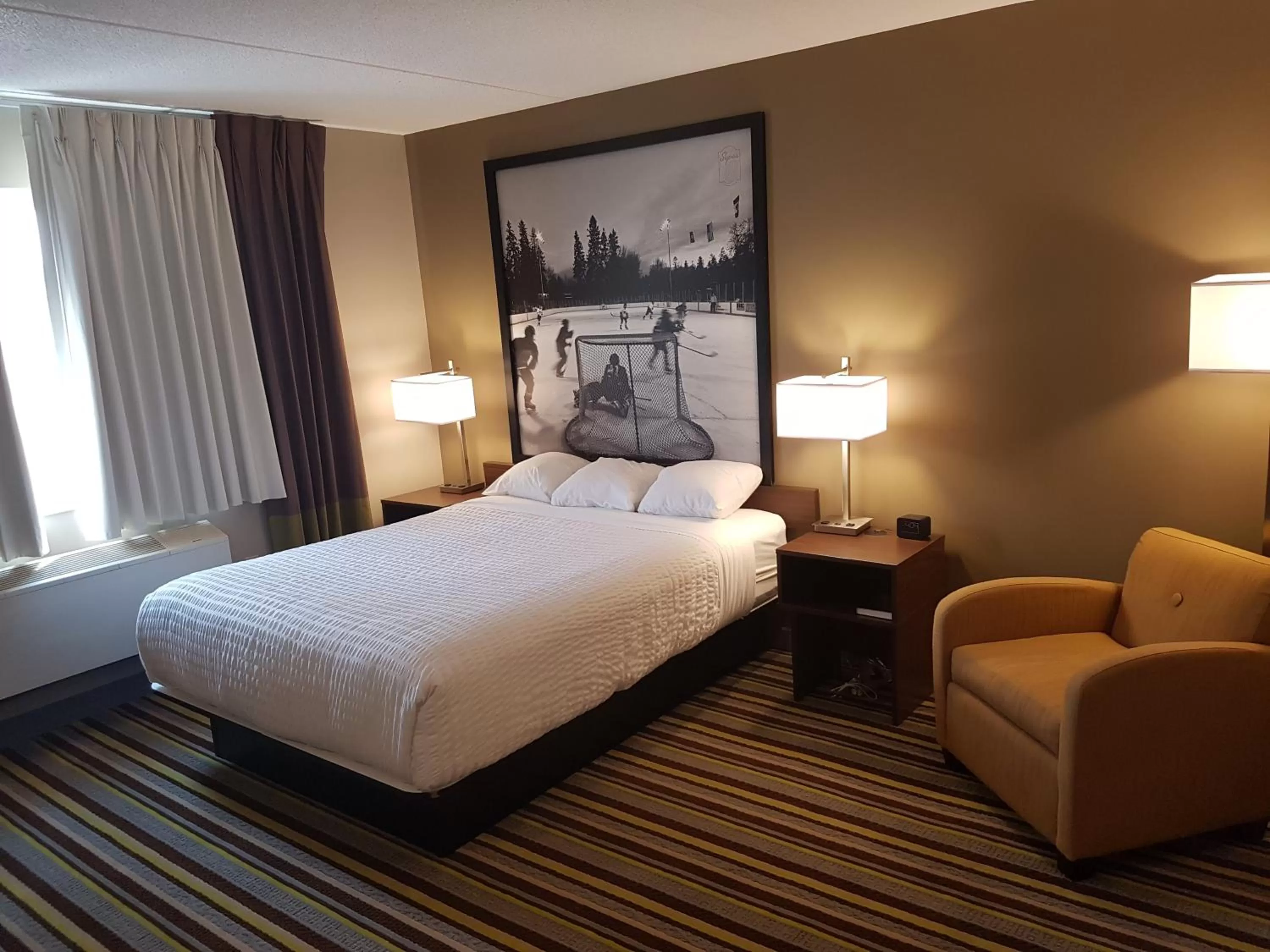 Queen Room - Mobility Access/Non-Smoking in Super 8 by Wyndham Winnipeg West