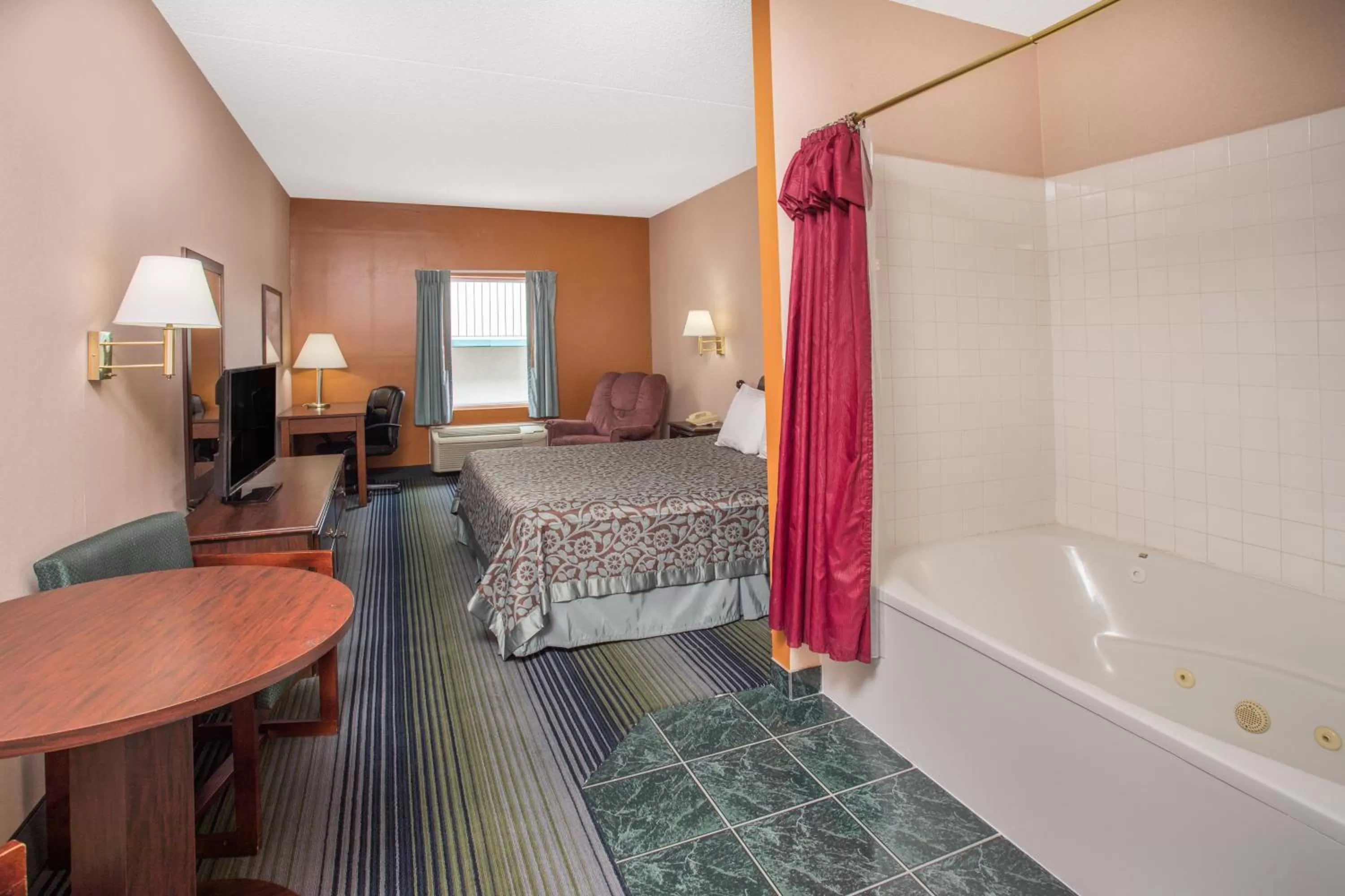 King Studio Suite - Non-Smoking in Days Inn by Wyndham Harrison